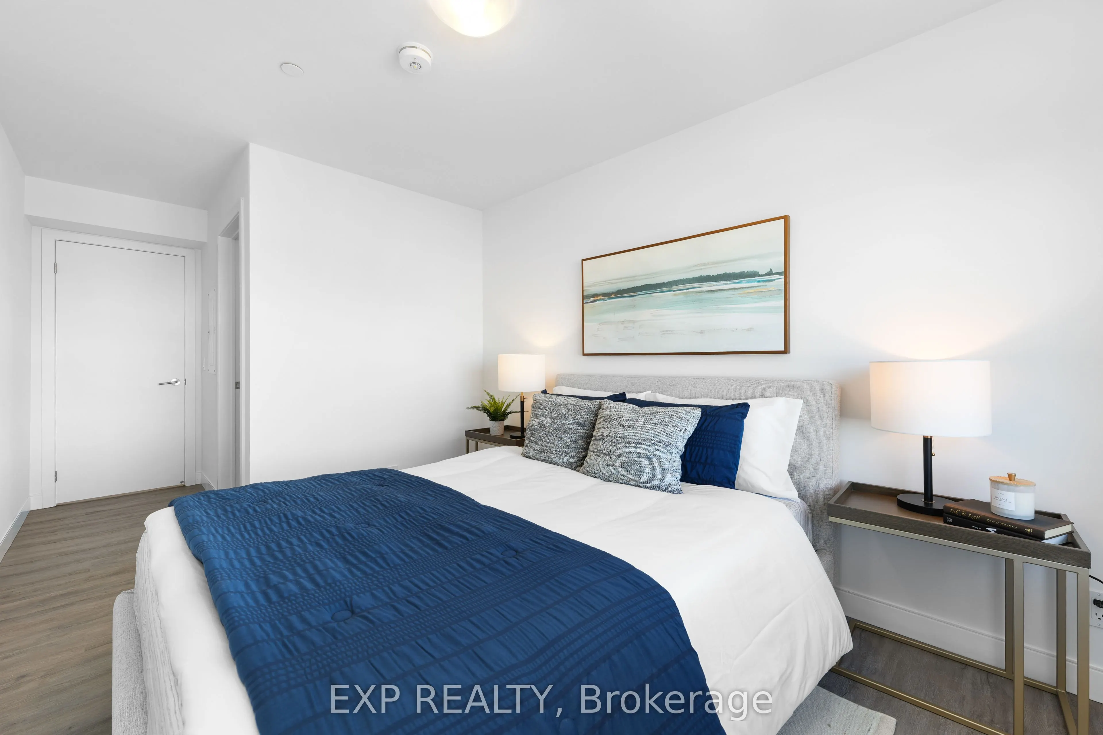 100 Manett Crescent, #412