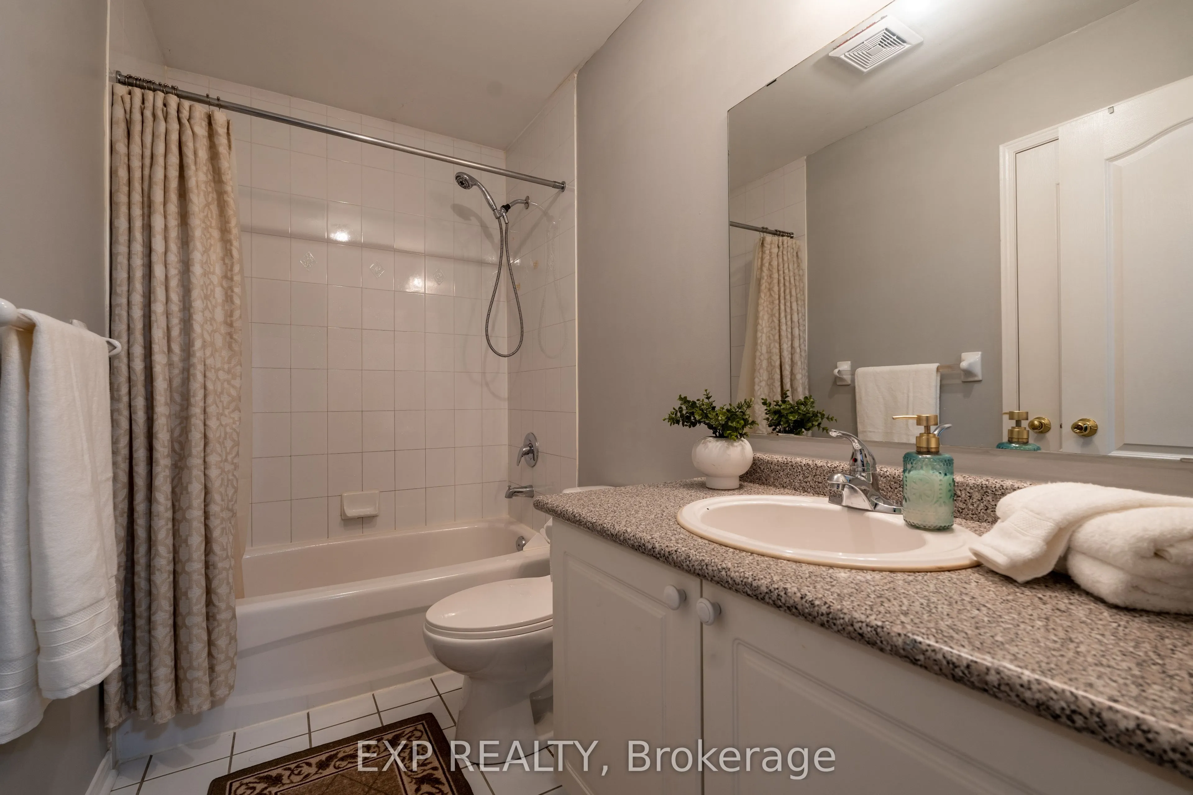 37 Farthingale Crescent