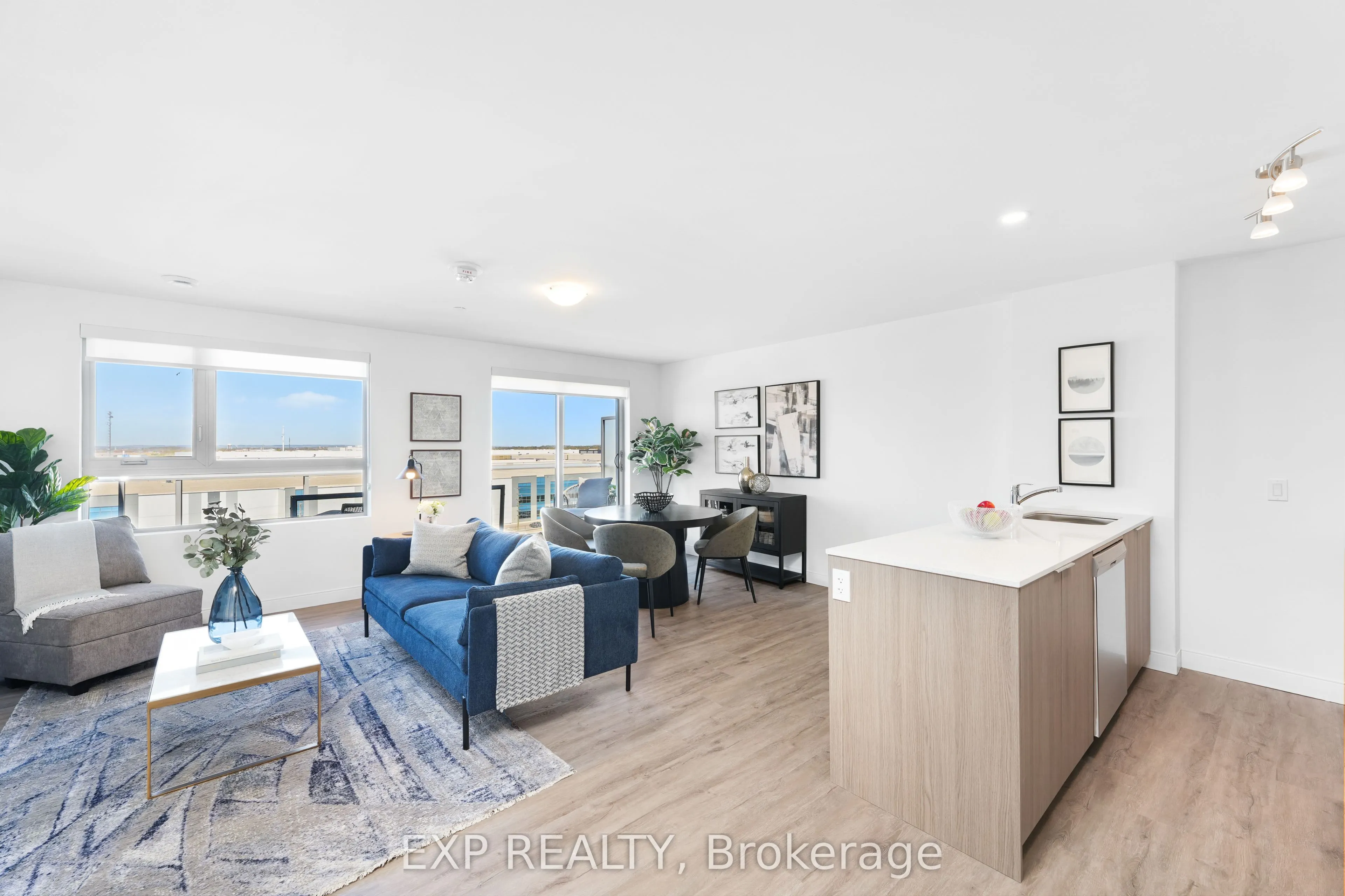 100 Manett Crescent, #712