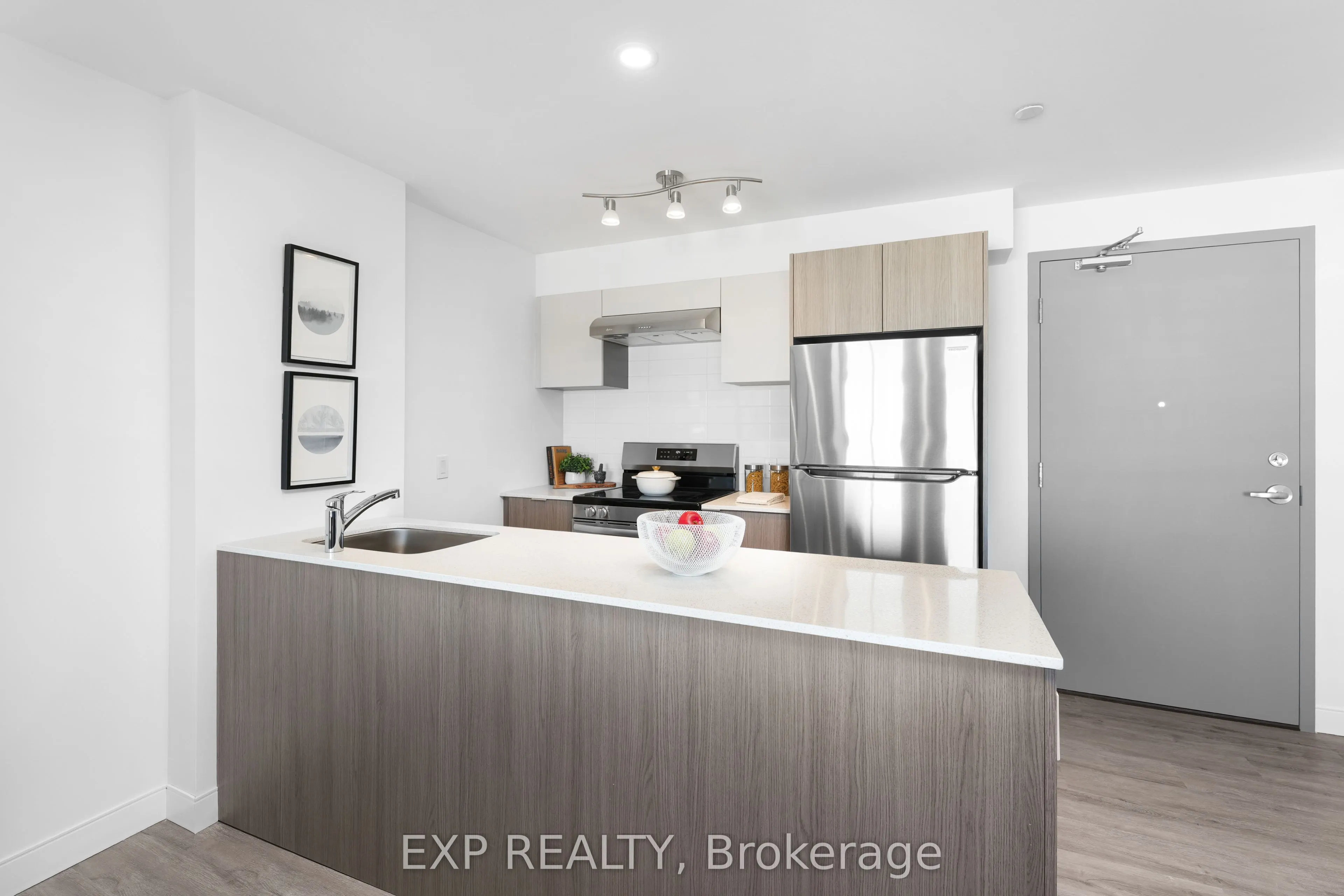 100 Manett Crescent, #712