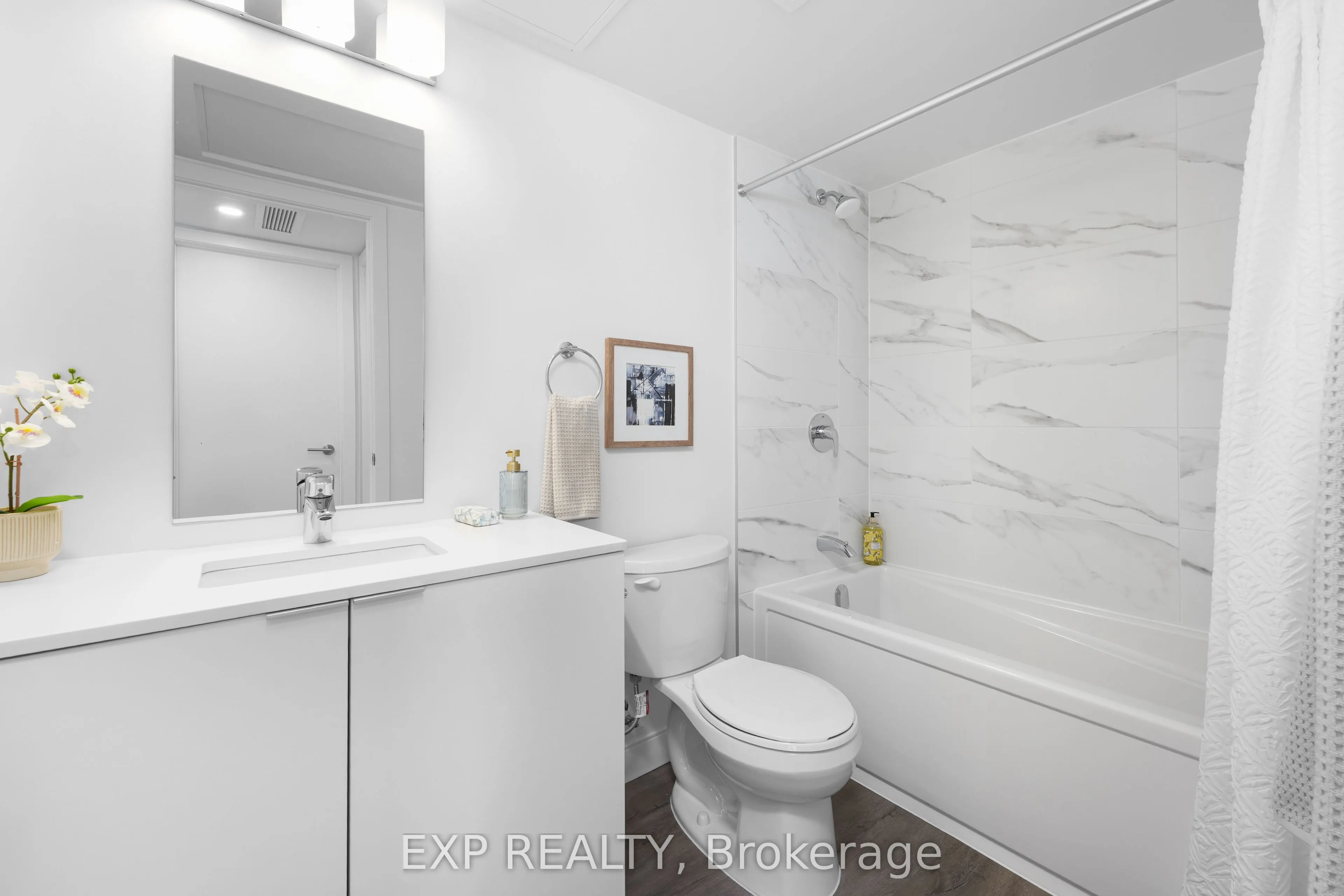 100 Manett Crescent, #712