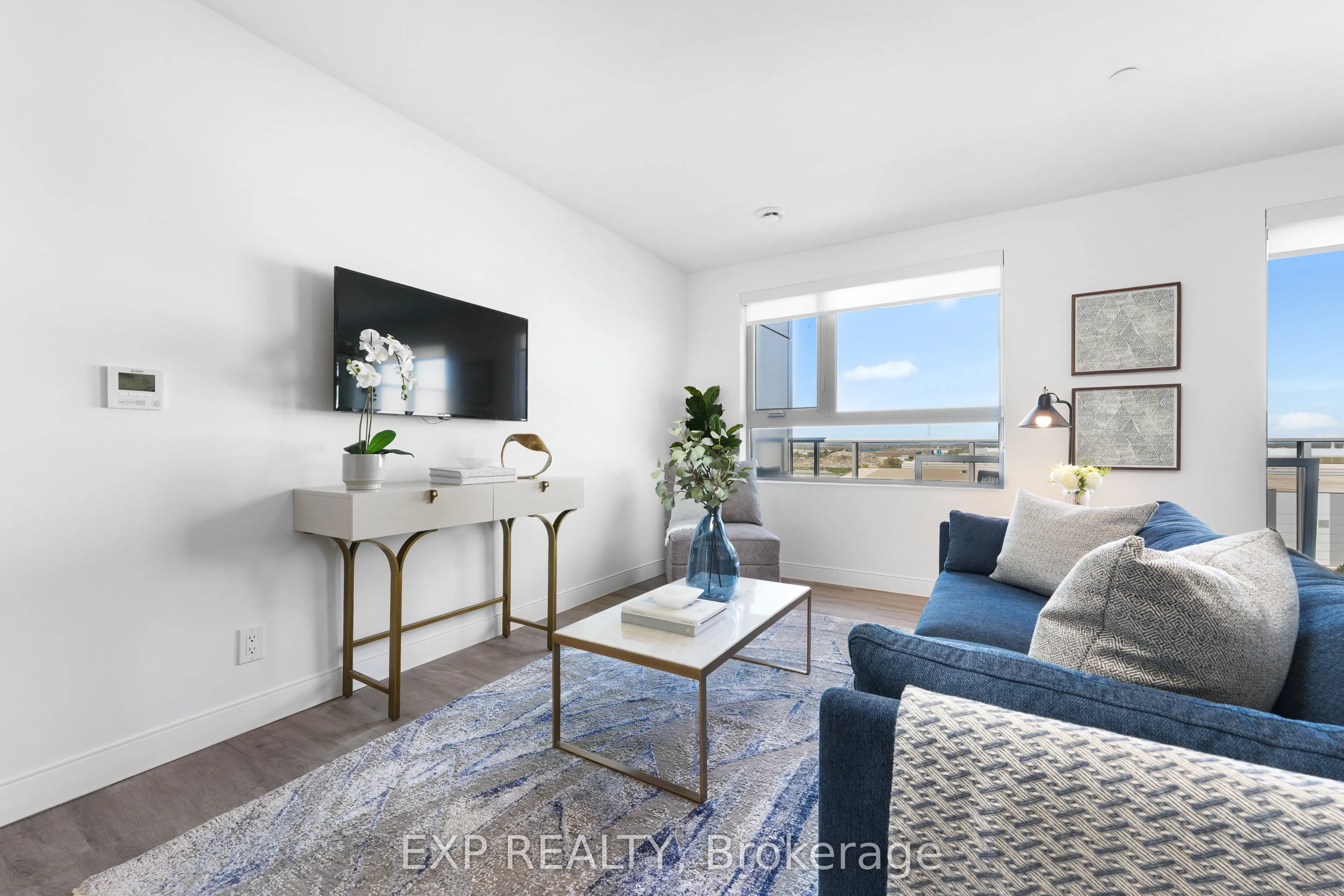 100 Manett Crescent, #712