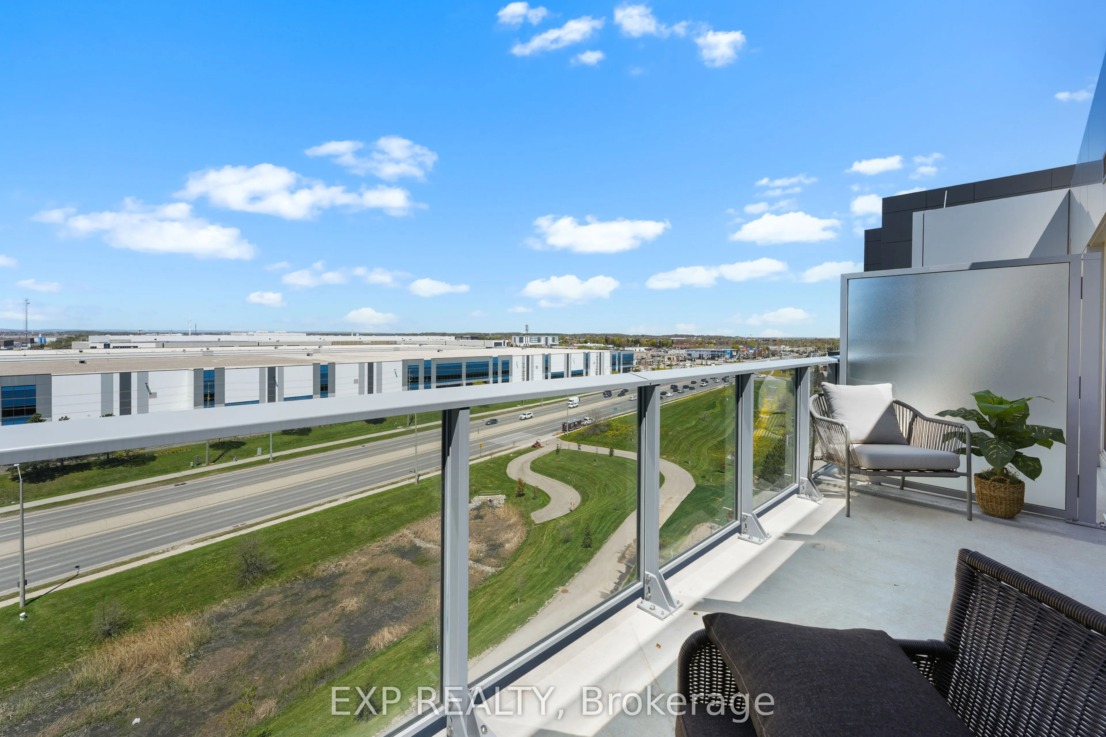 100 Manett Crescent, #712