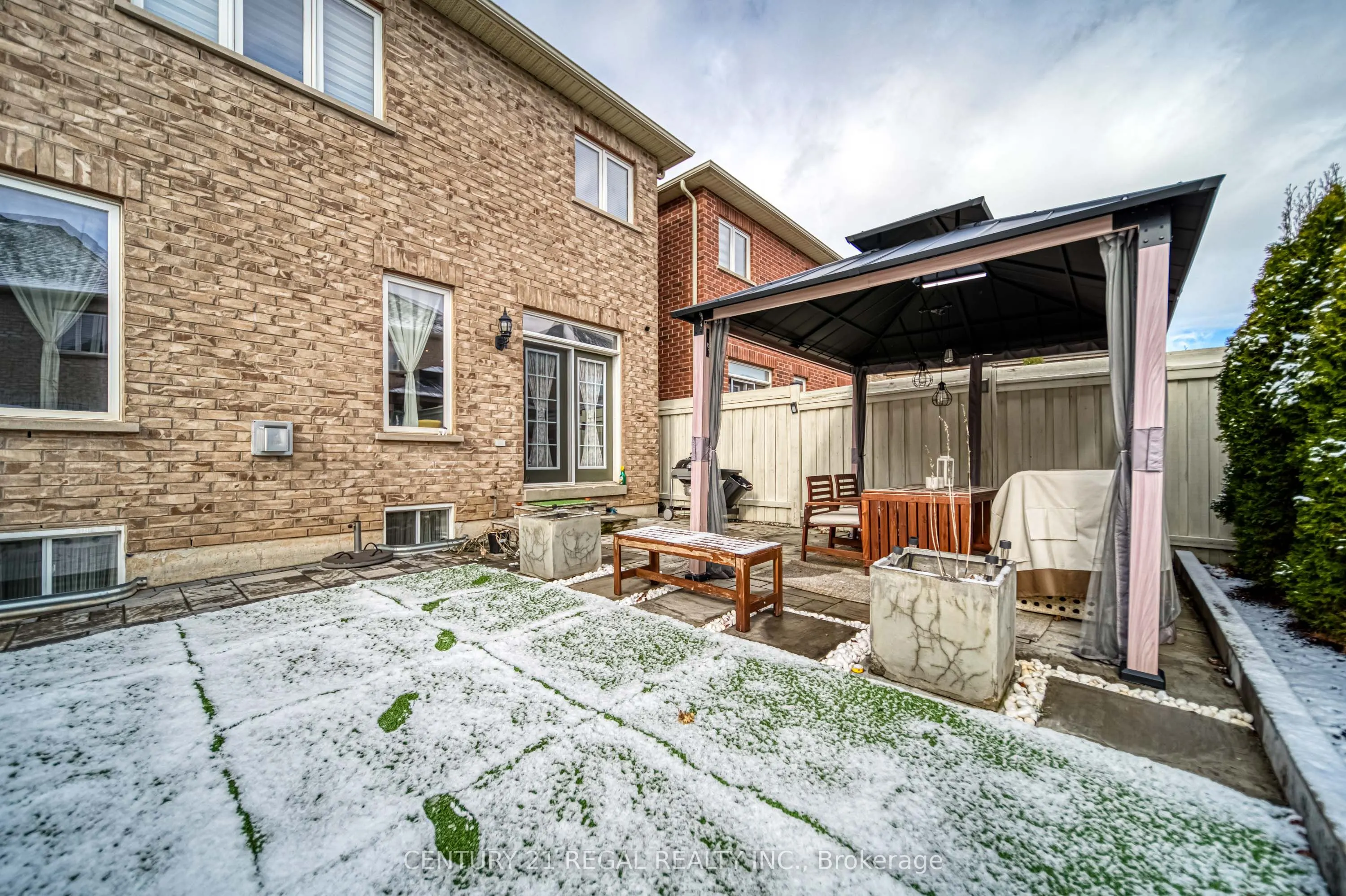 3095 Robert Brown Boulevard