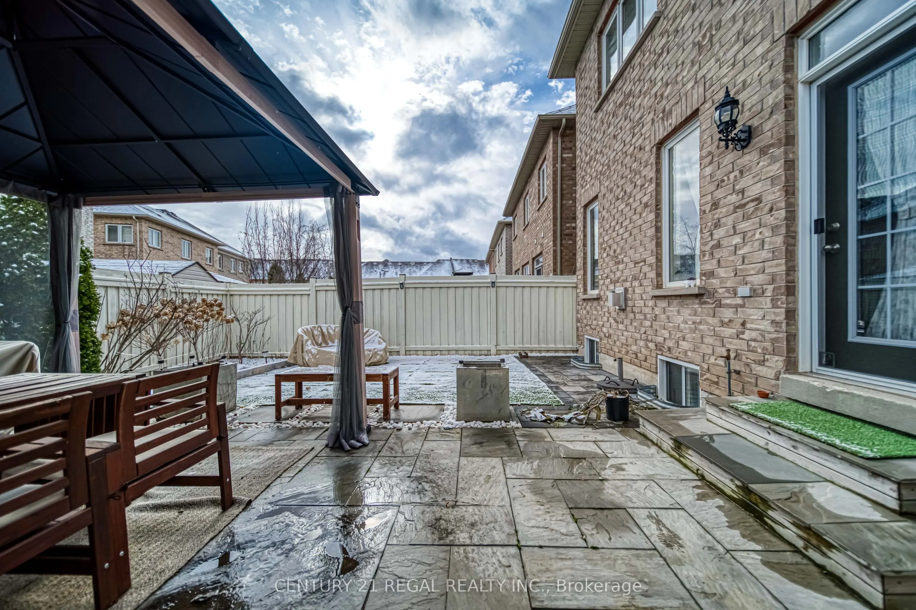 3095 Robert Brown Boulevard