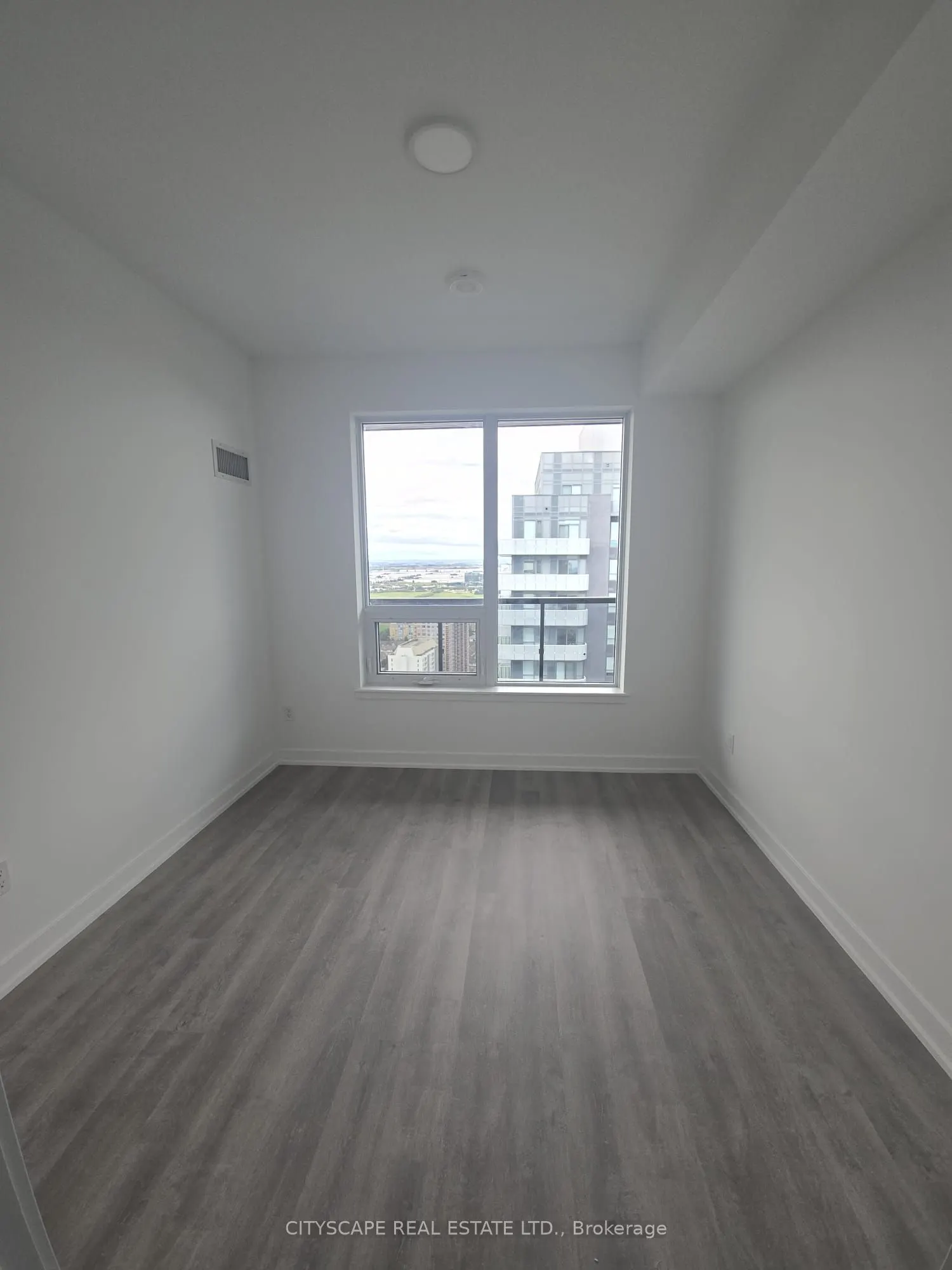 5105 Hurontario Street N, #3210