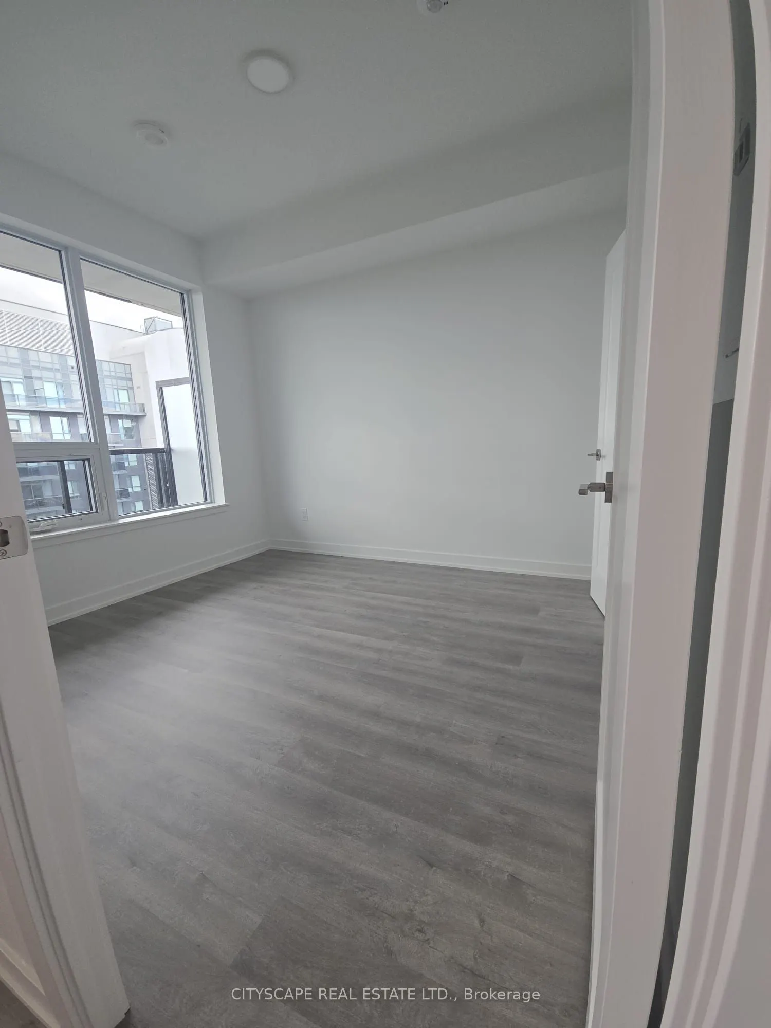 5105 Hurontario Street N, #3210