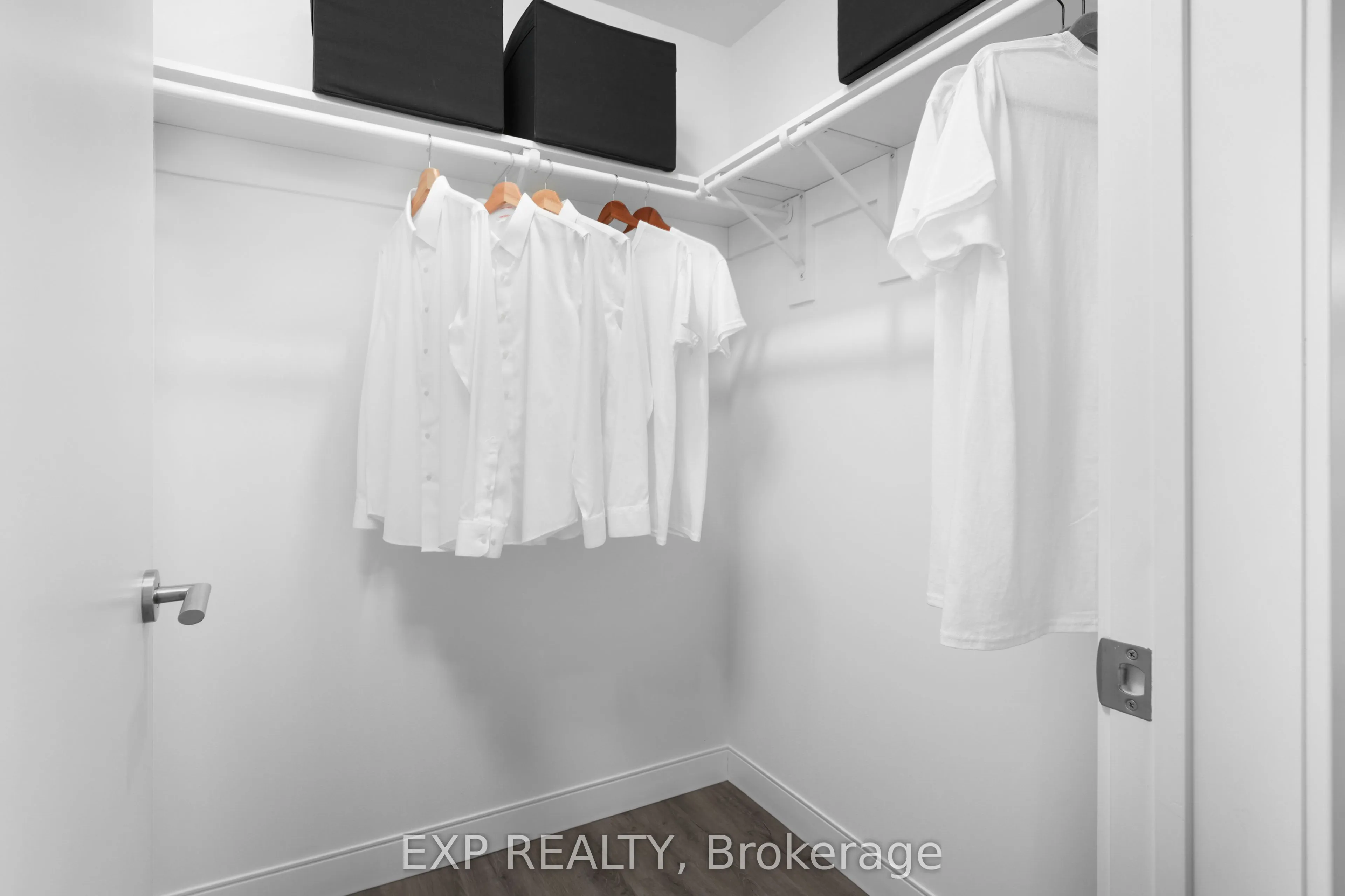 100 Manett Crescent, #404