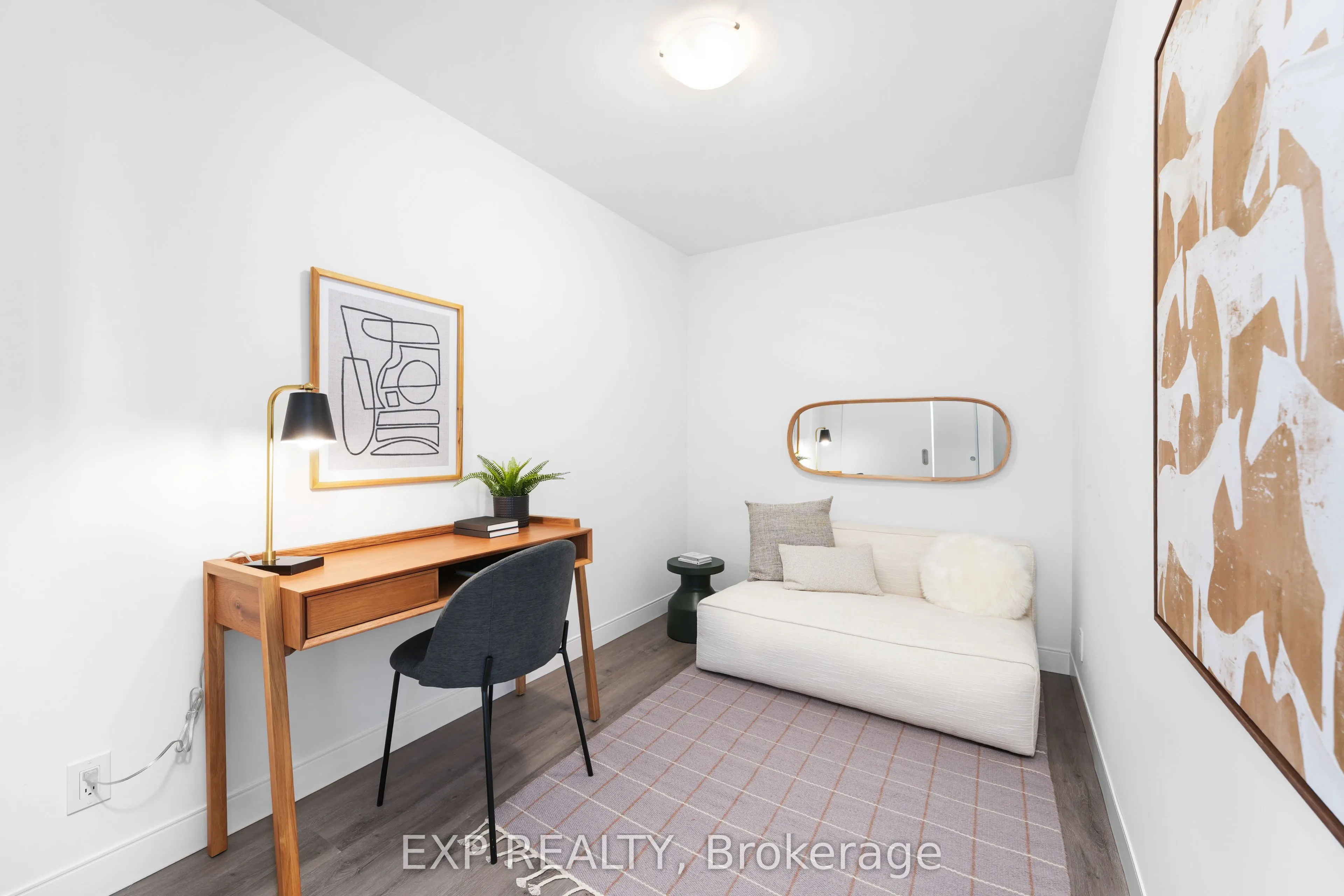 100 Manett Crescent, #404