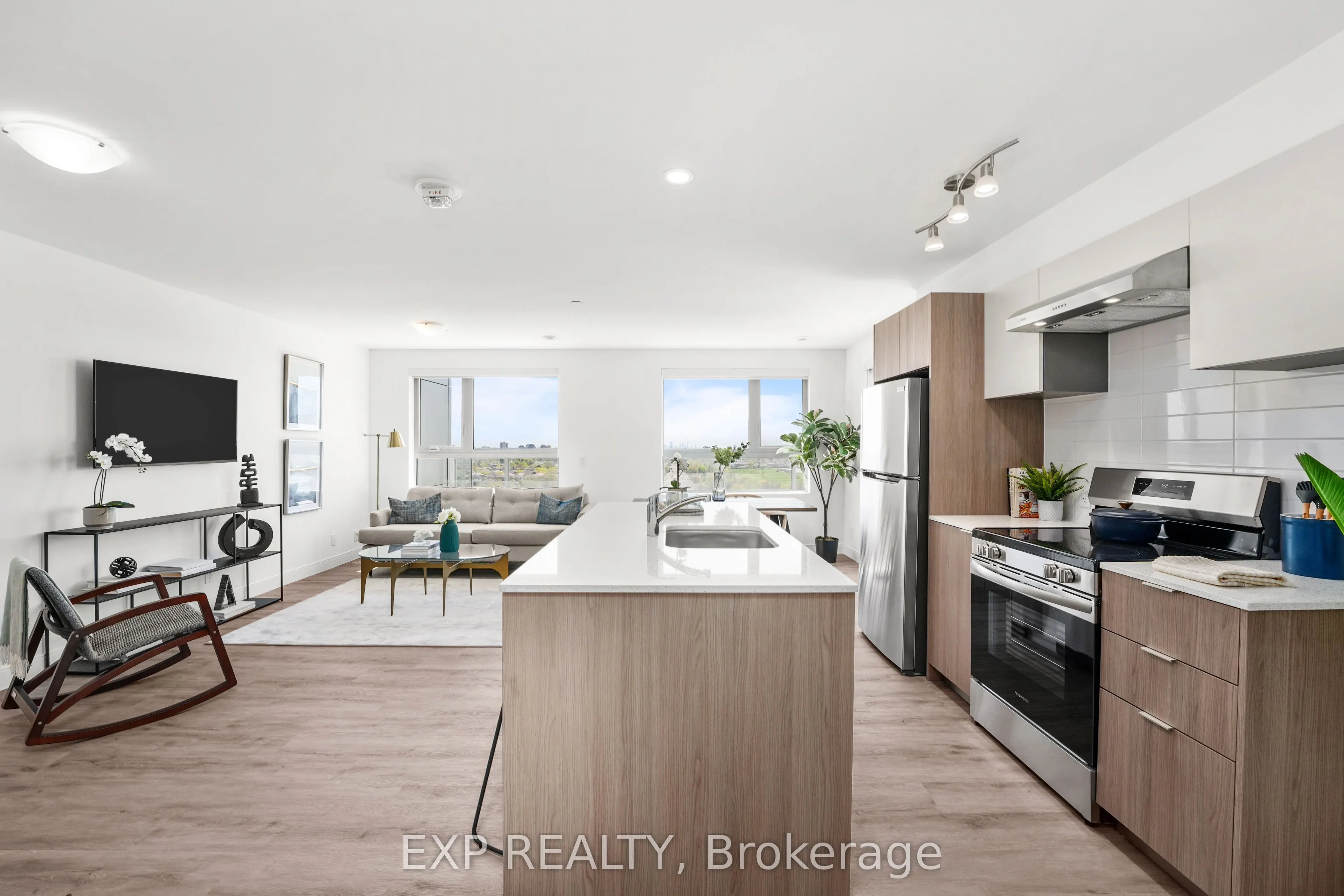 100 Manett Crescent, #302