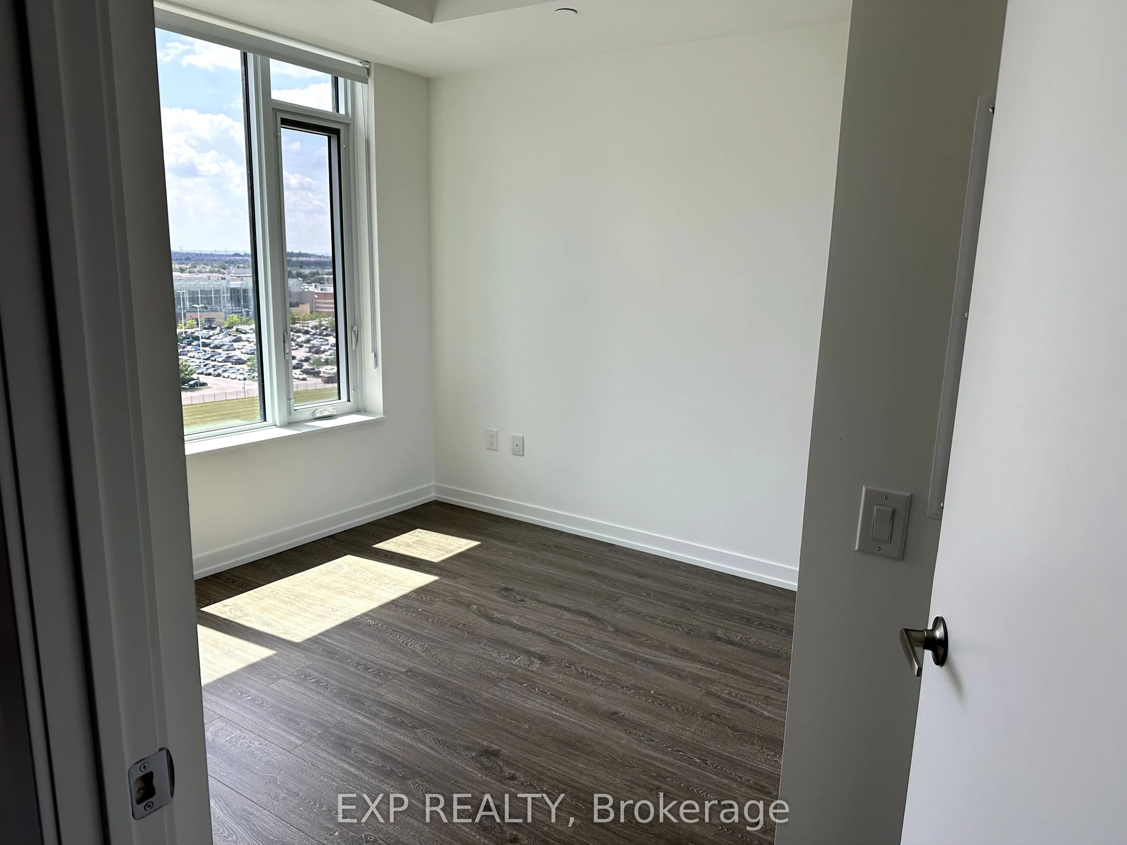 2485 Eglinton Avenue W, #1123