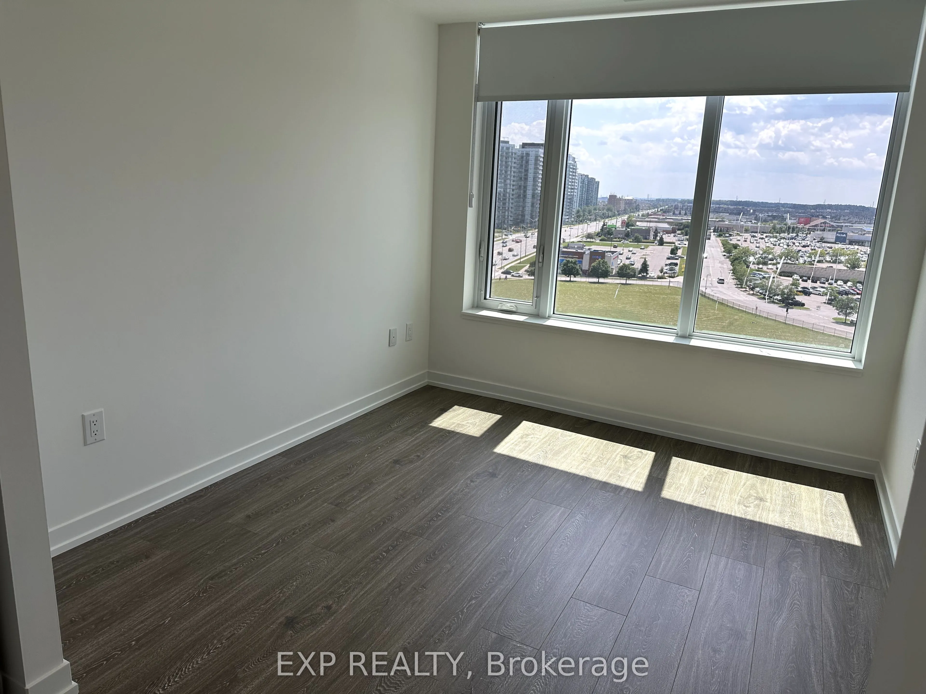 2485 Eglinton Avenue W, #1123