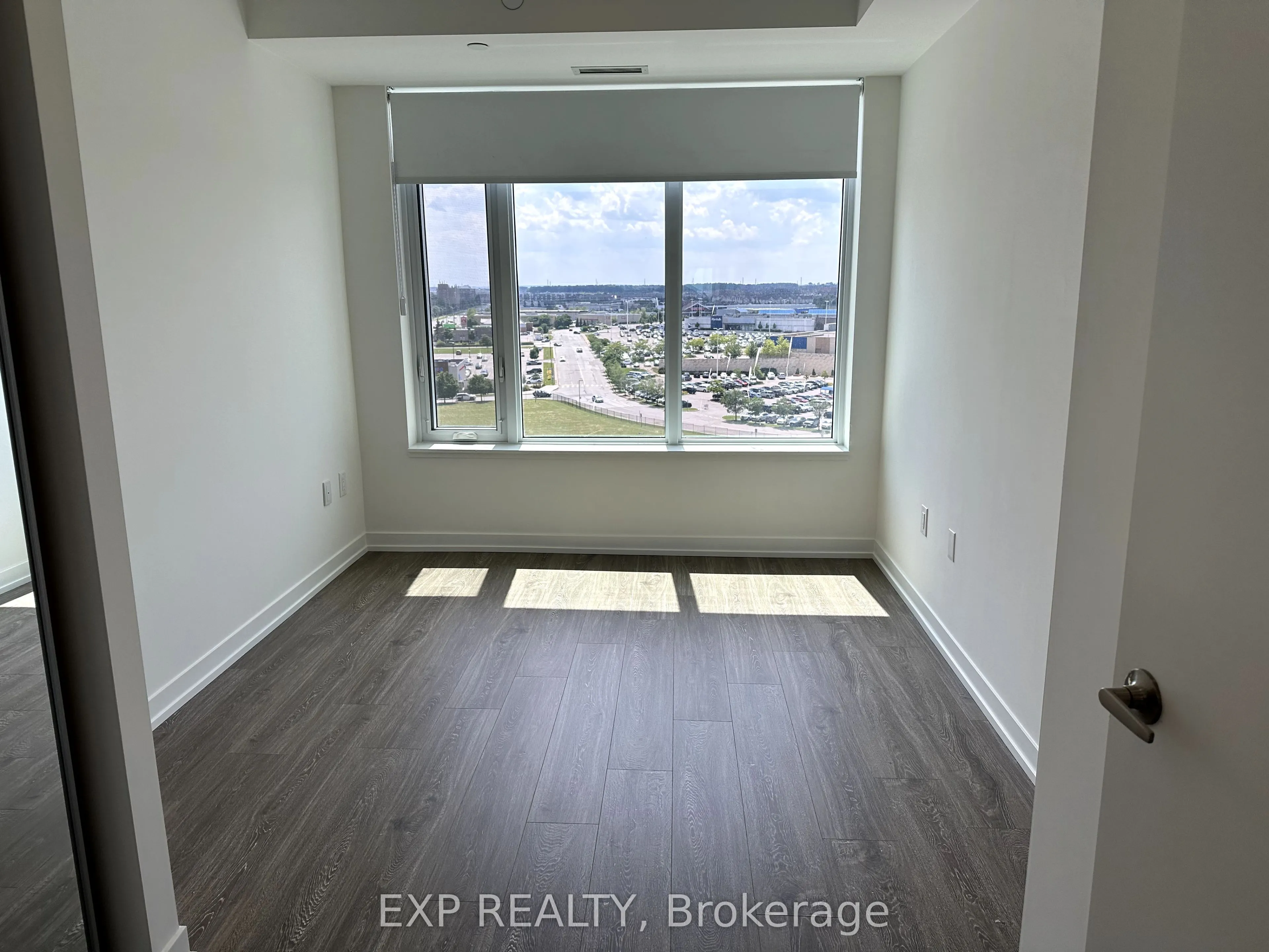 2485 Eglinton Avenue W, #1123