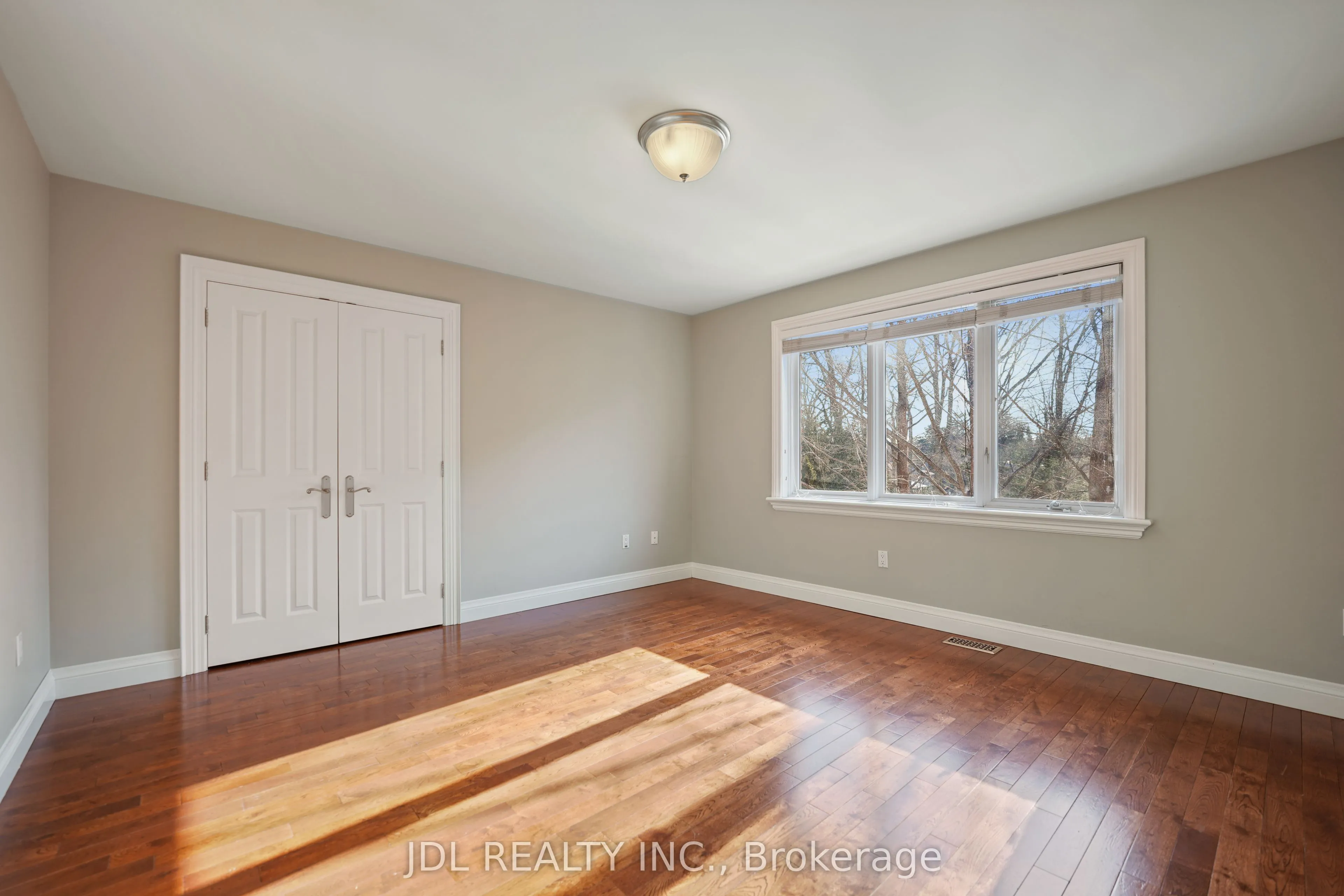 1283 Lindburgh Court