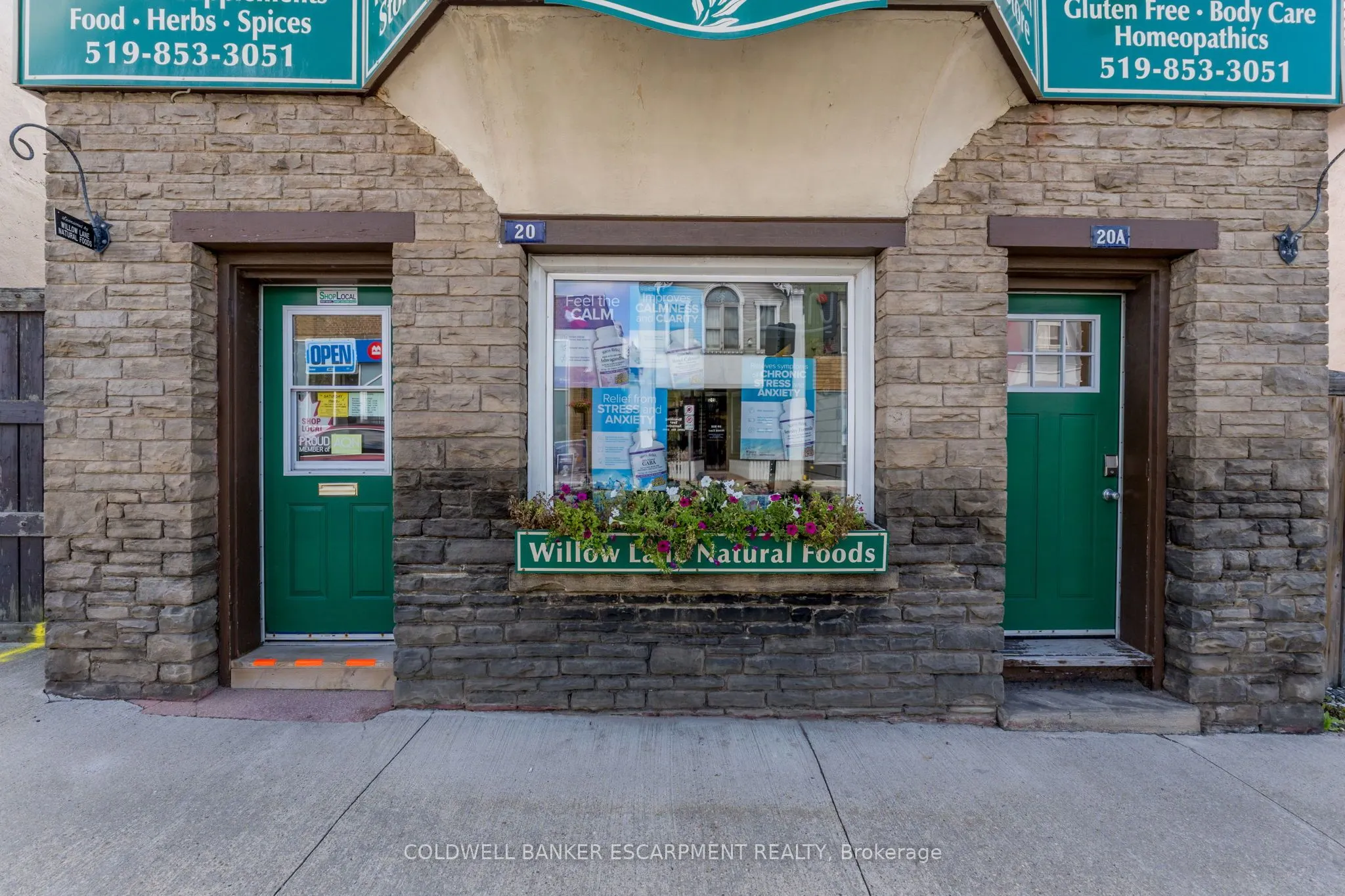 20 Mill Street E
