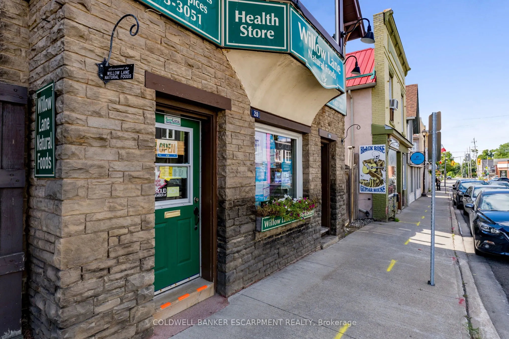 20 Mill Street E