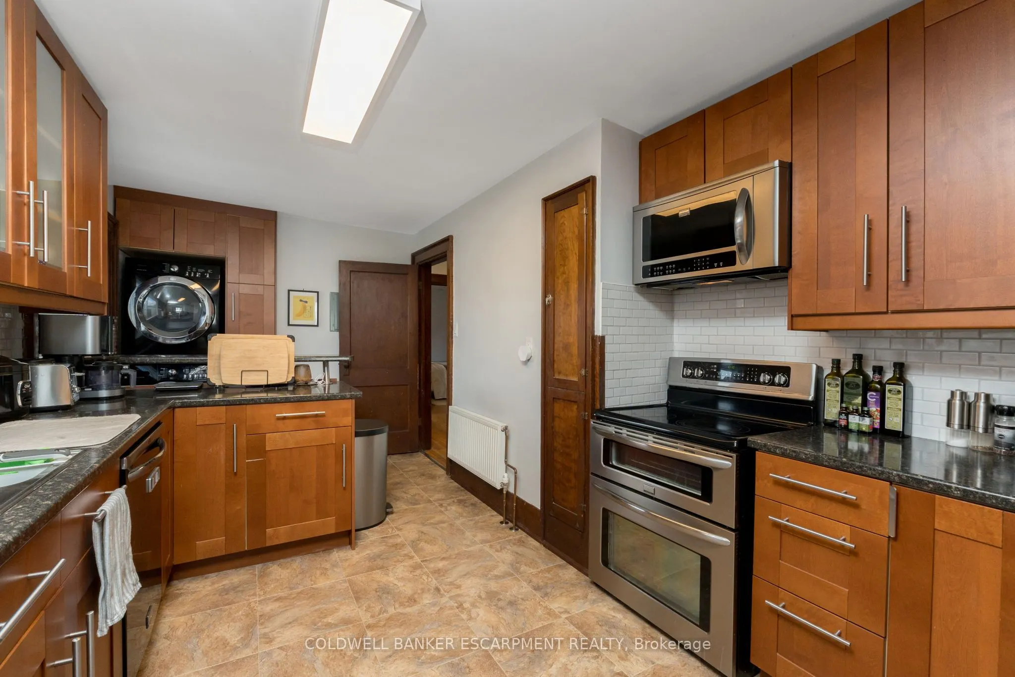 20 Mill Street E