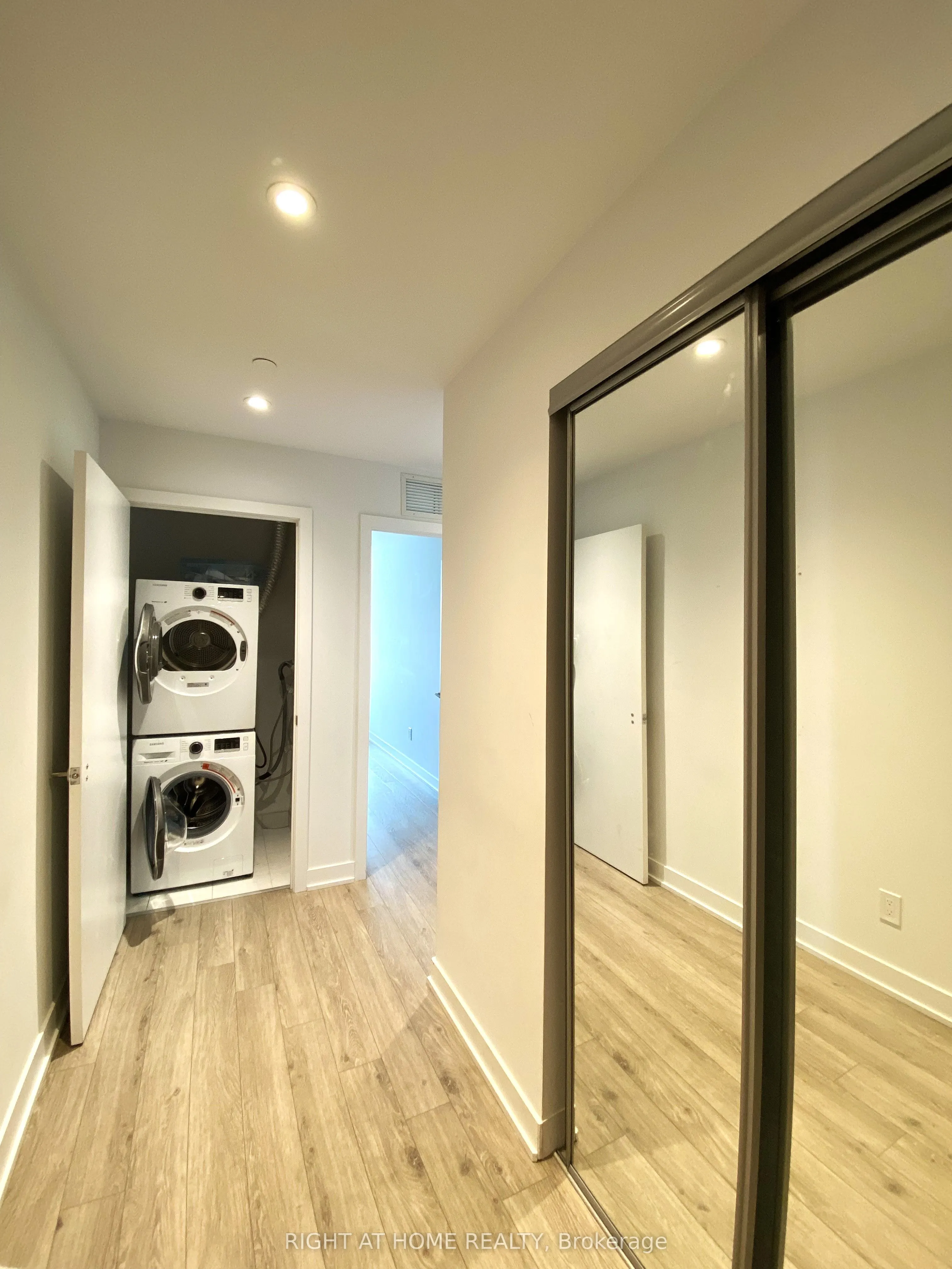 1928 Lakeshore Boulevard W, #2912