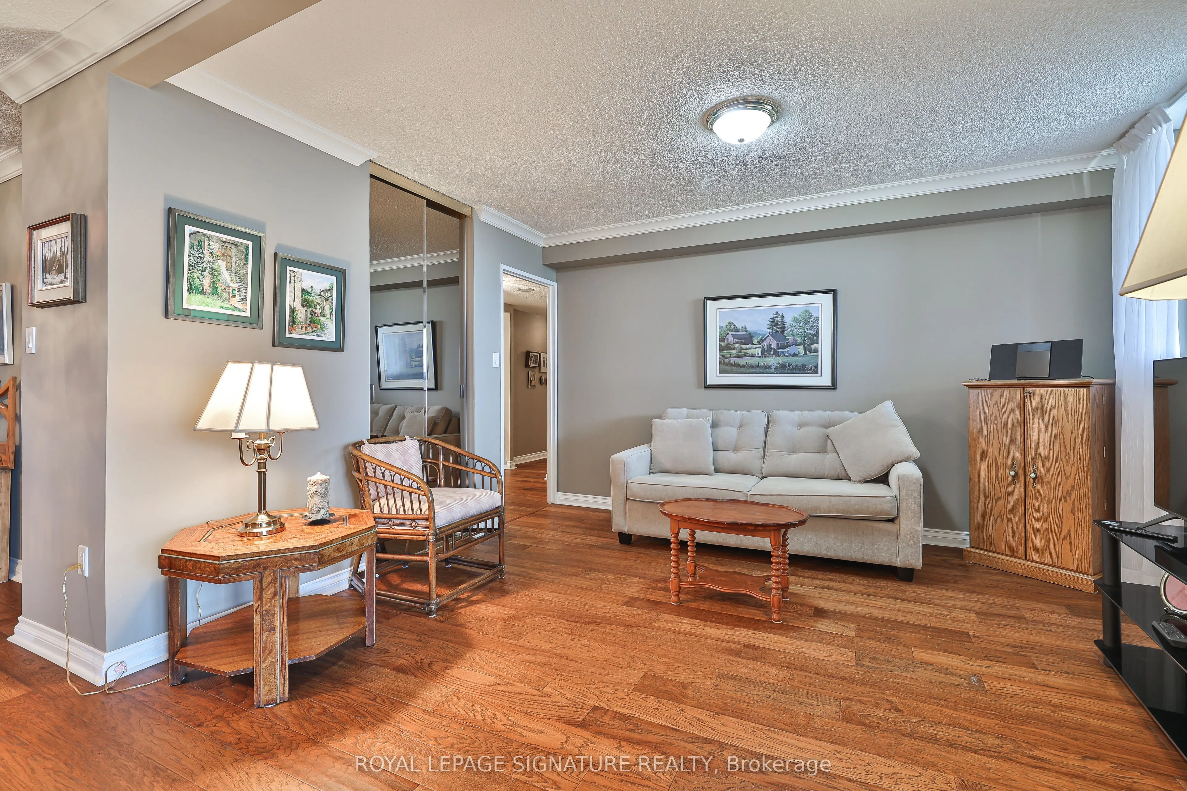820 Burnhamthorpe Road, #2105