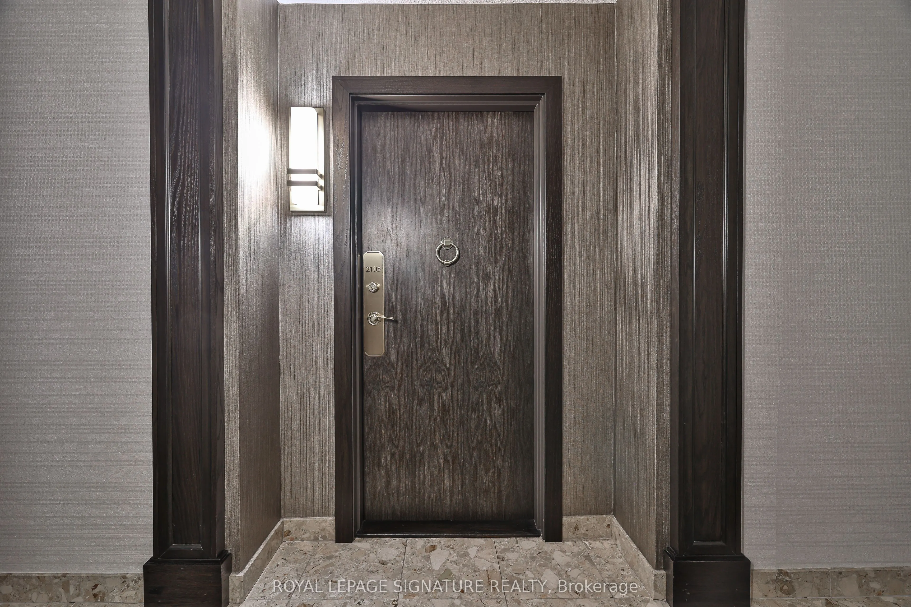 820 Burnhamthorpe Road, #2105