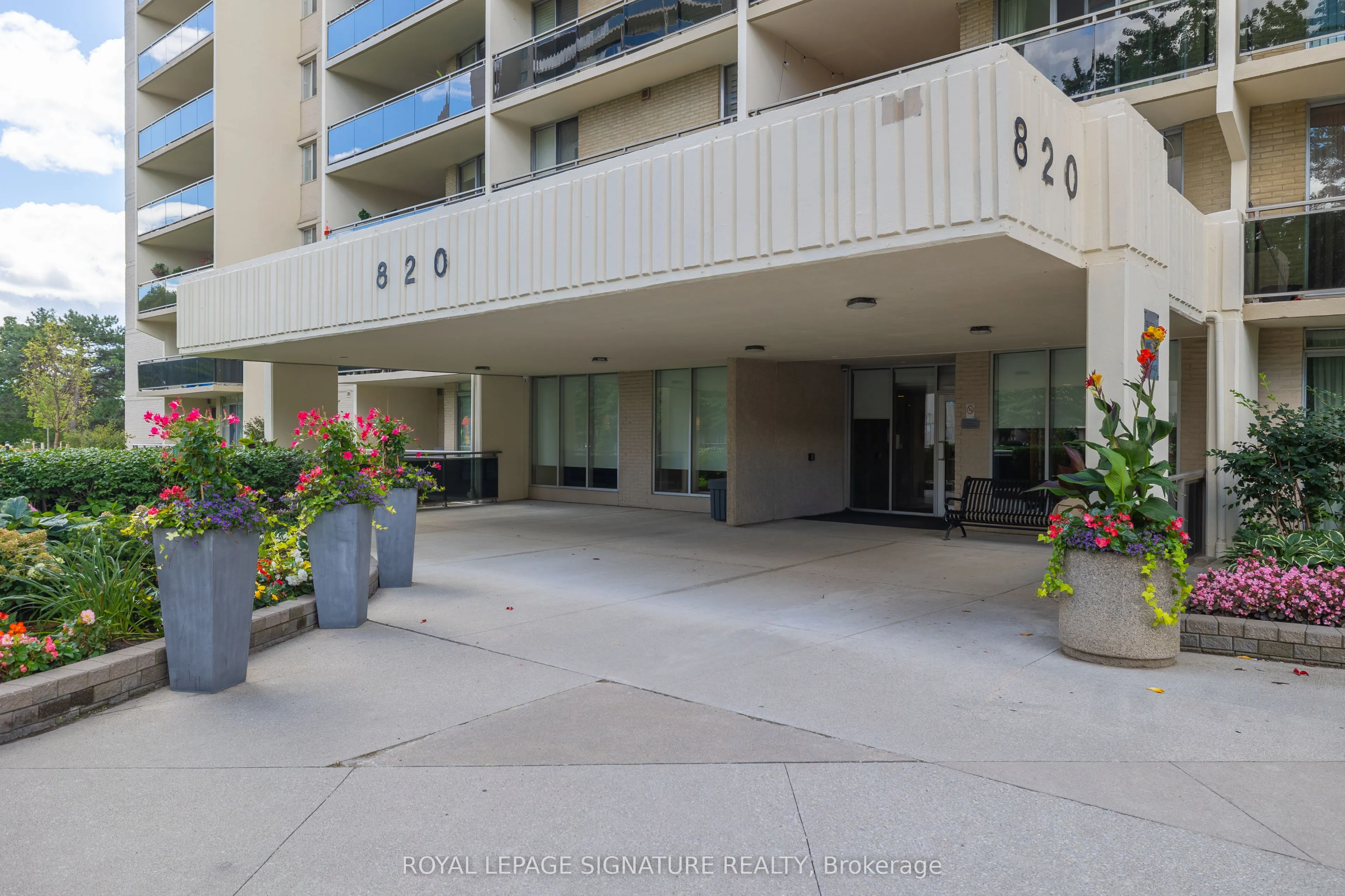 820 Burnhamthorpe Road, #2105