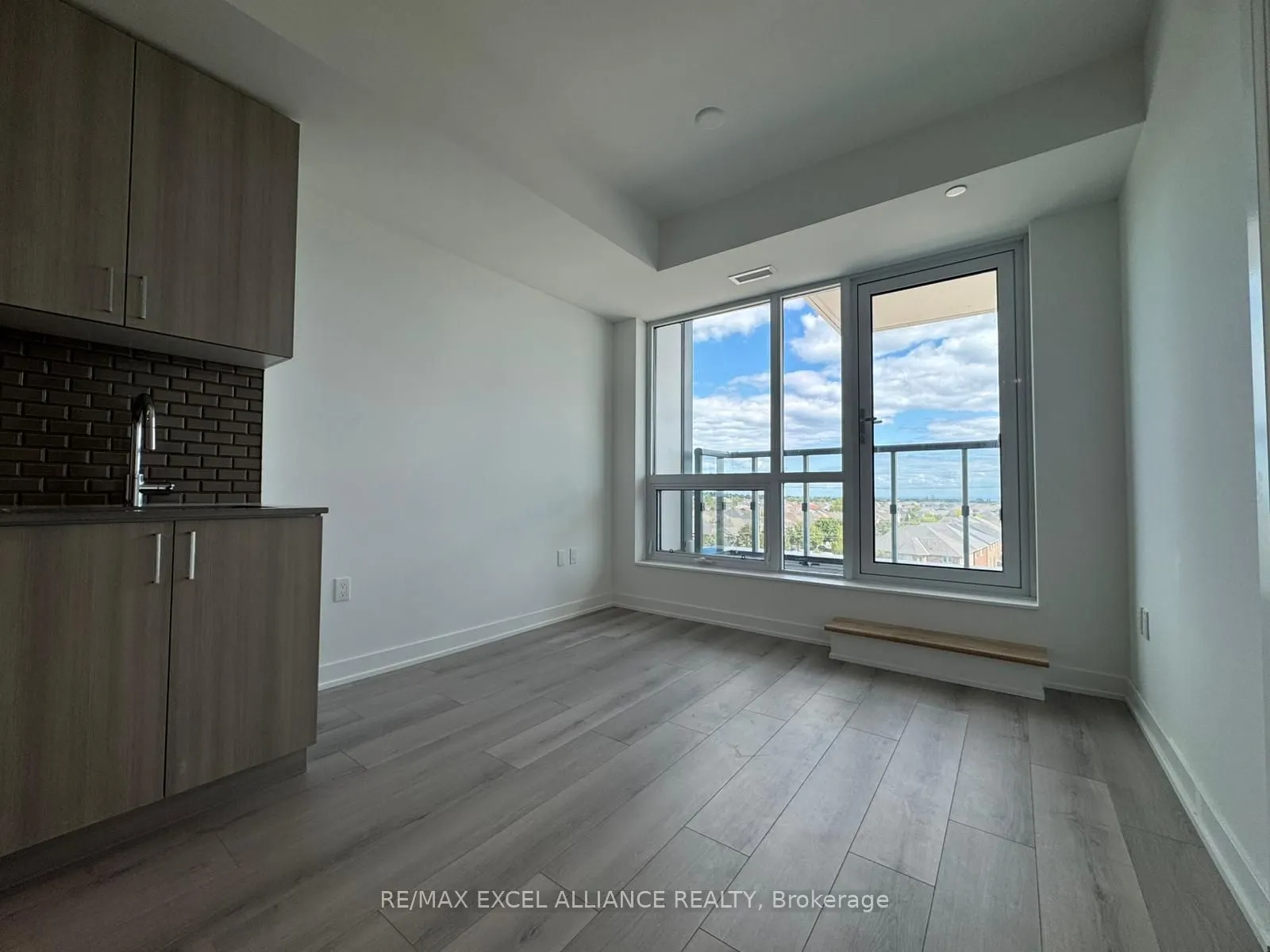 1005 Dundas Street E, #625