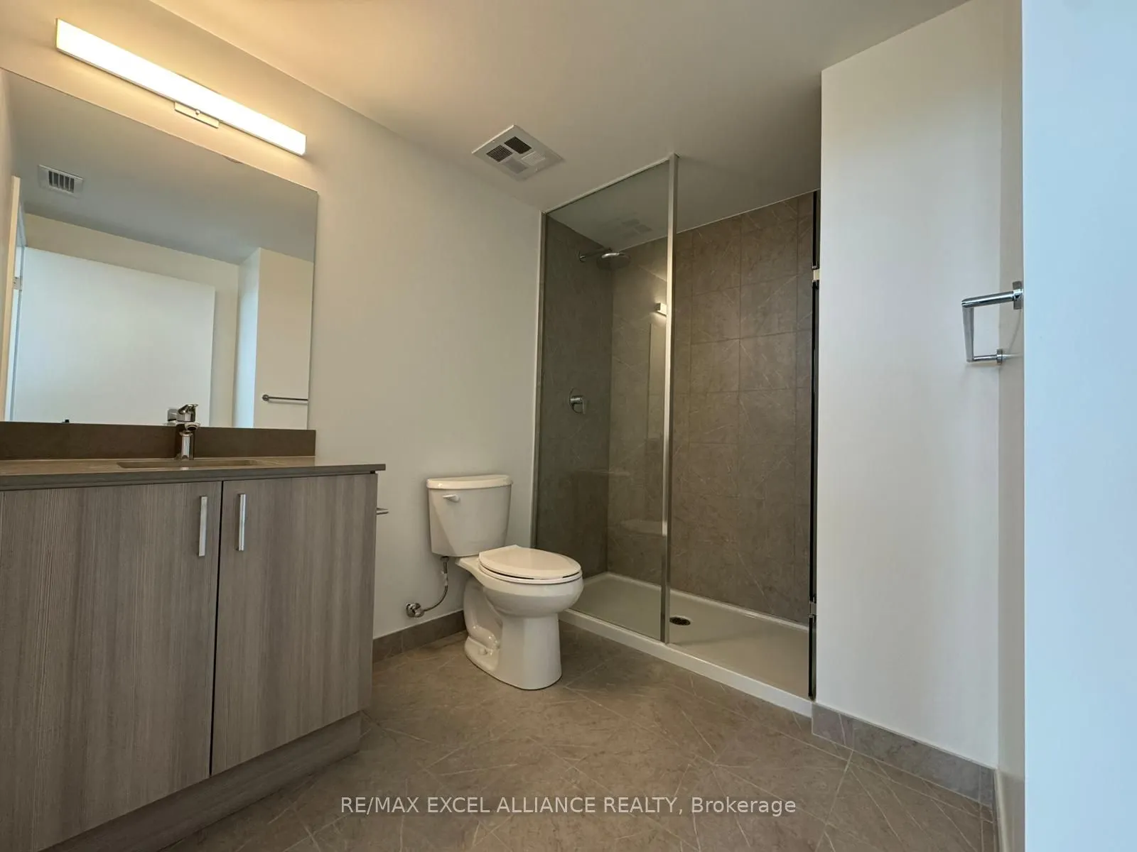 1005 Dundas Street E, #625