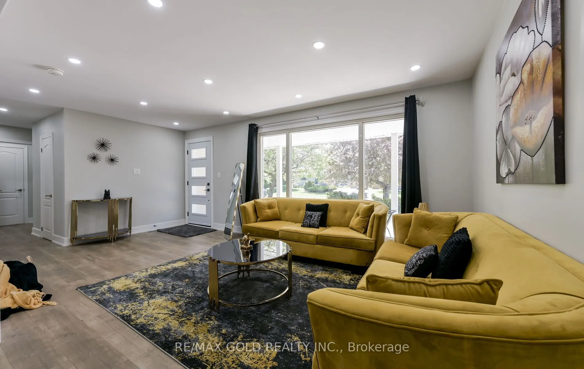 15 Flavian Crescent