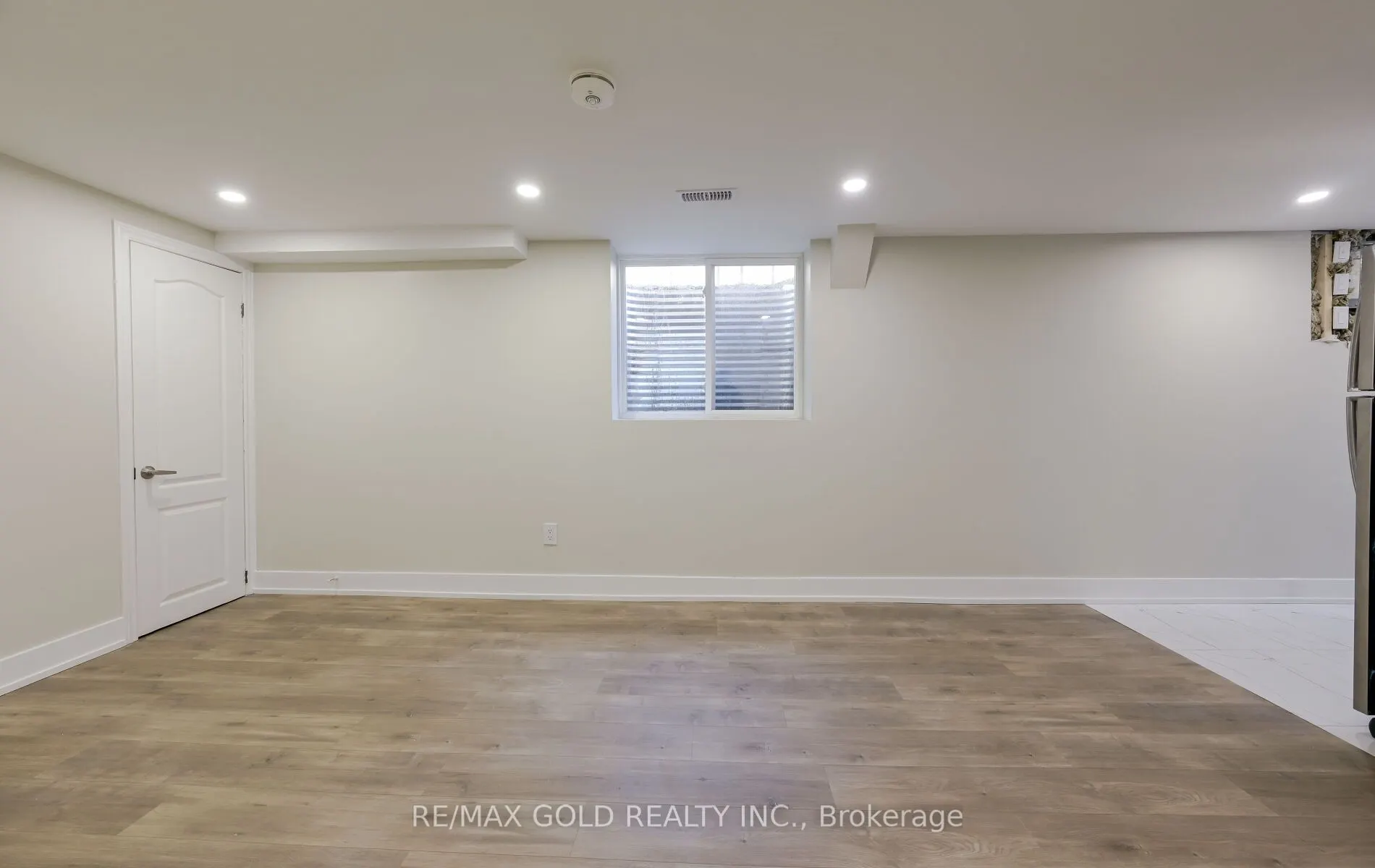 15 Flavian Crescent