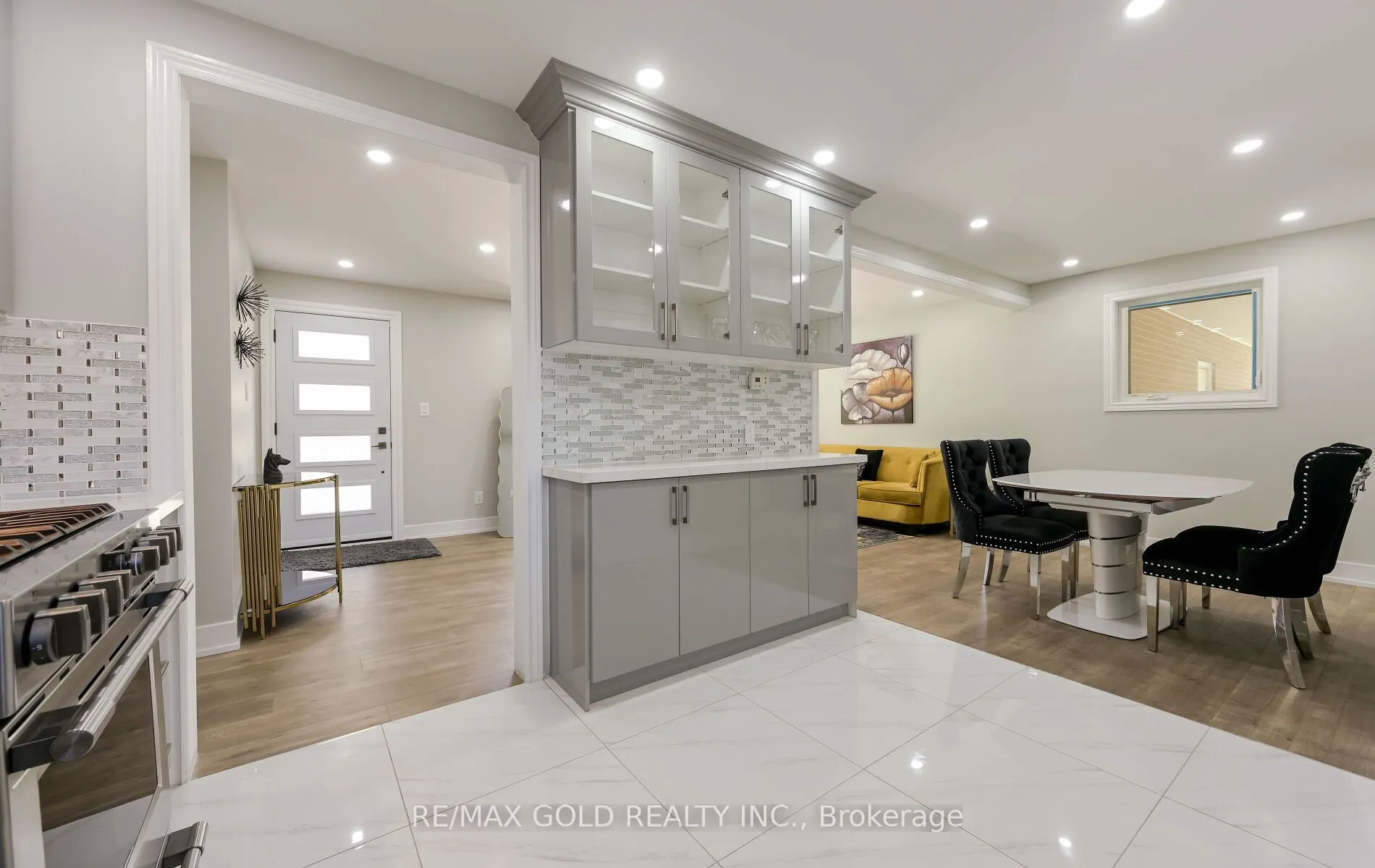 15 Flavian Crescent