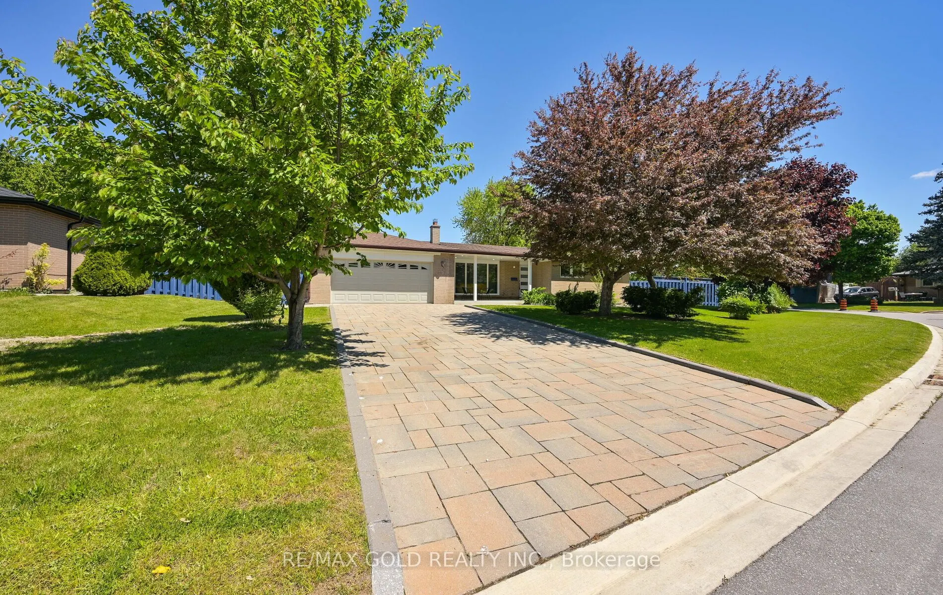 15 Flavian Crescent