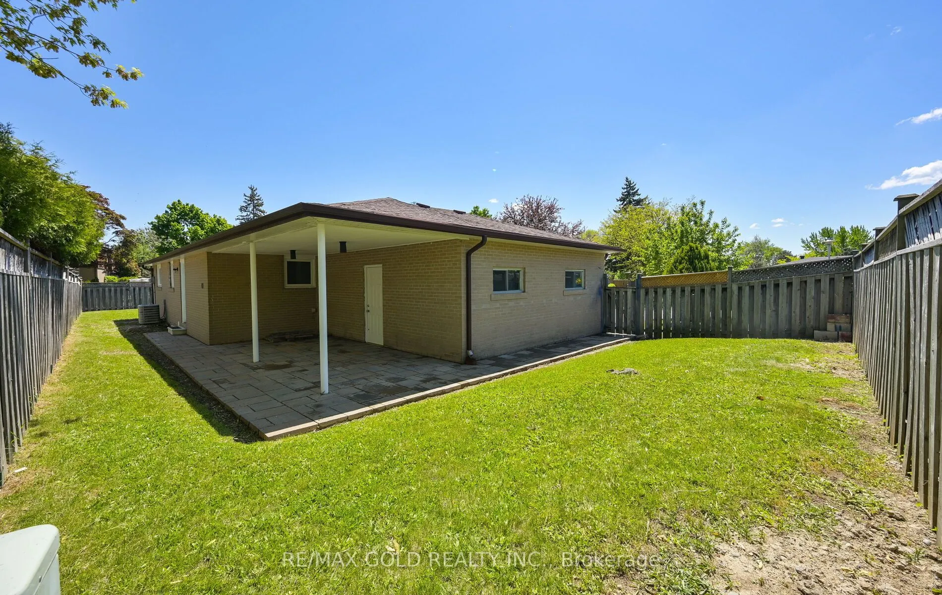15 Flavian Crescent
