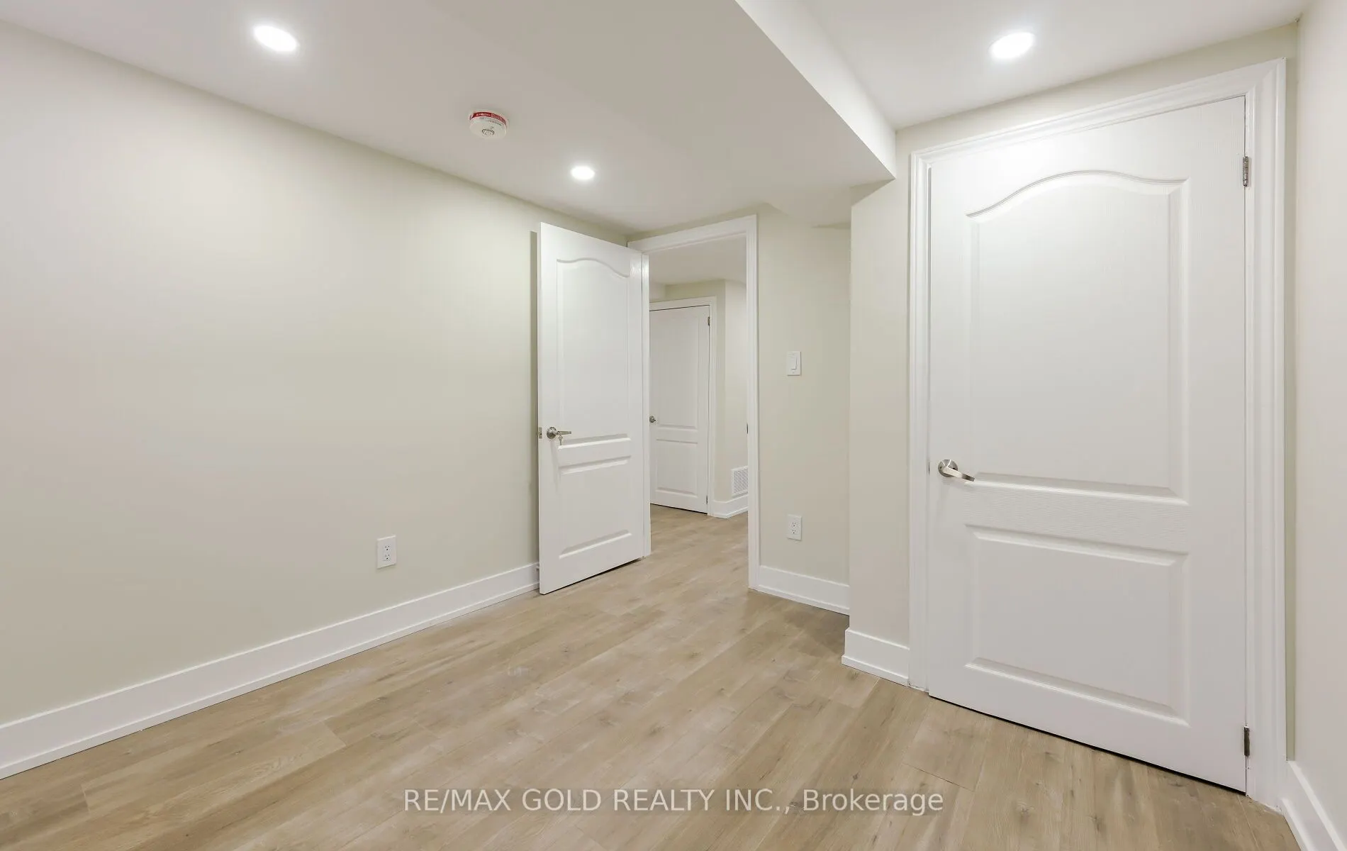 15 Flavian Crescent