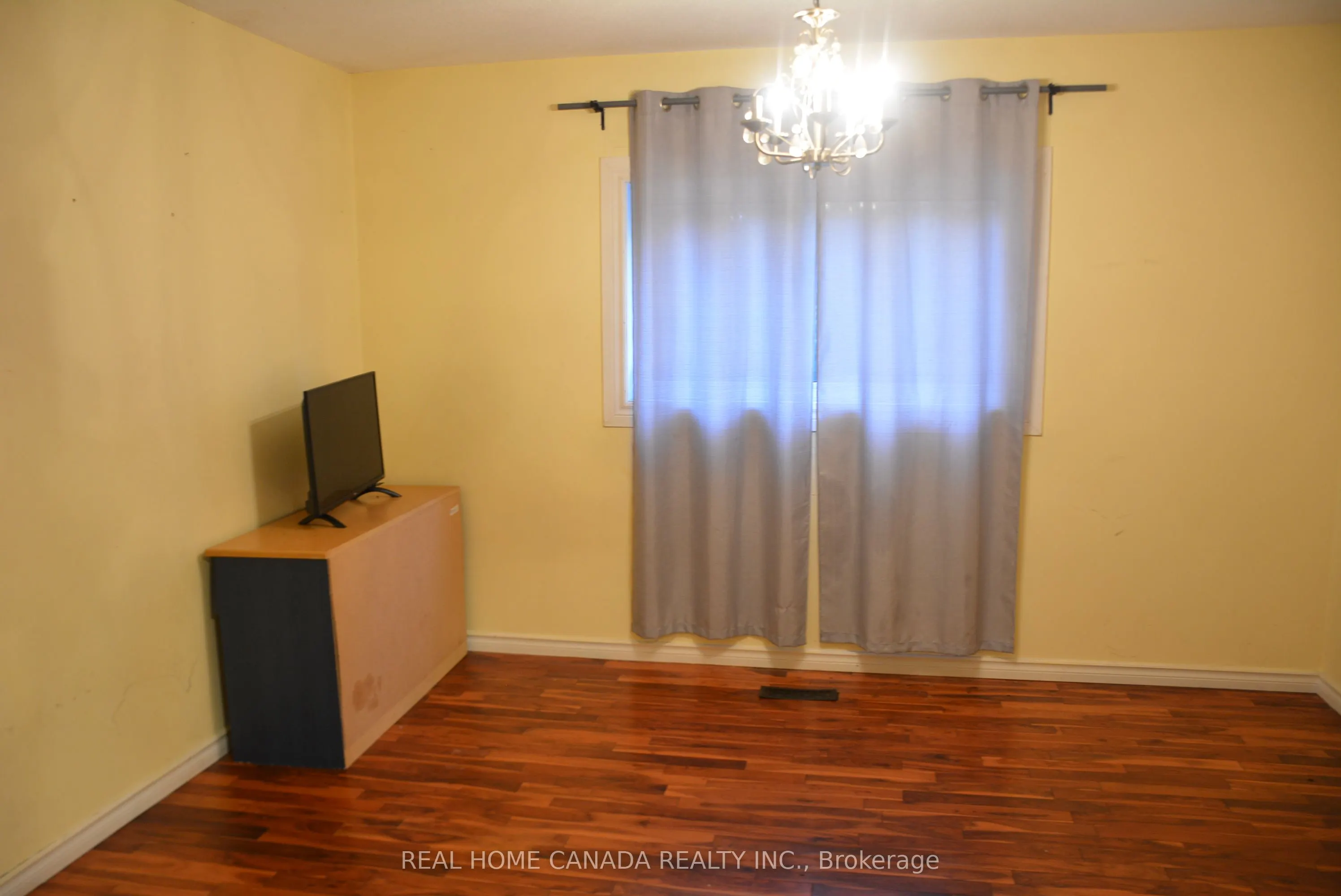 38 Chopin Crescent, #2nd Bedrm