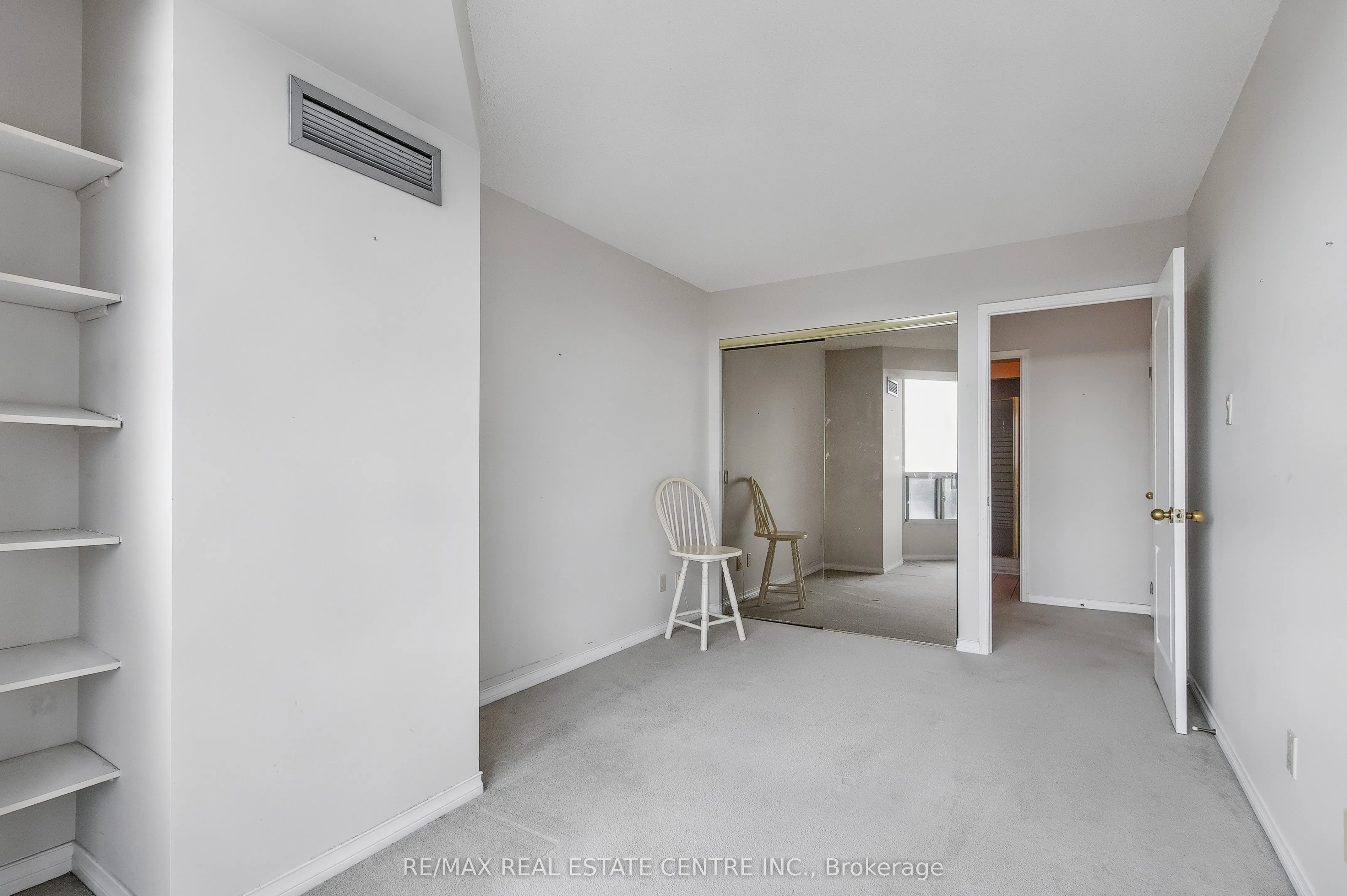 100 Millside Drive, #1109
