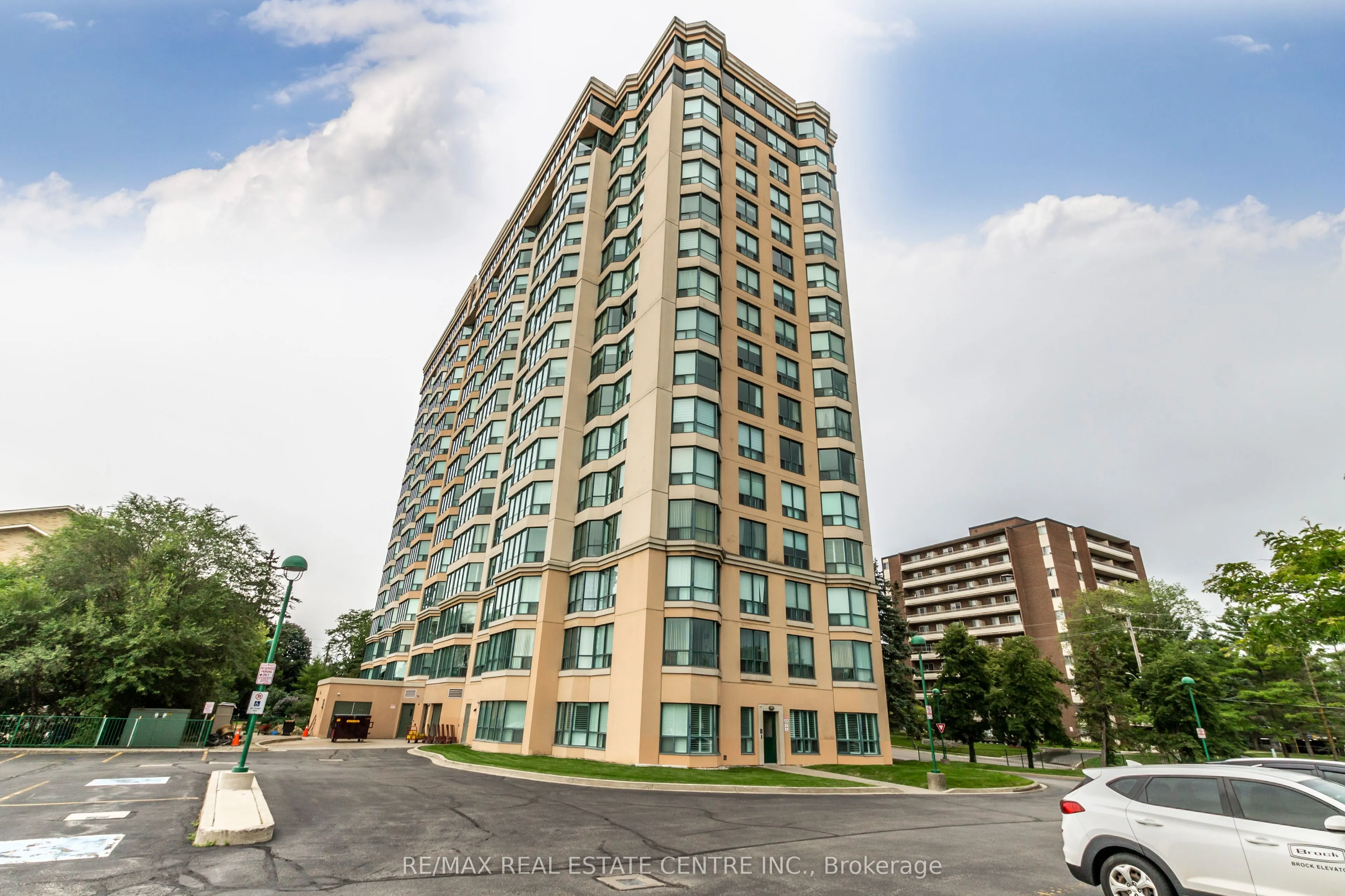100 Millside Drive, #1109