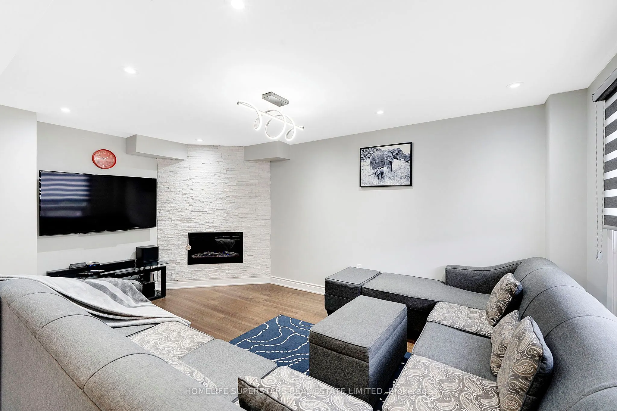 26 Songsparrow Drive