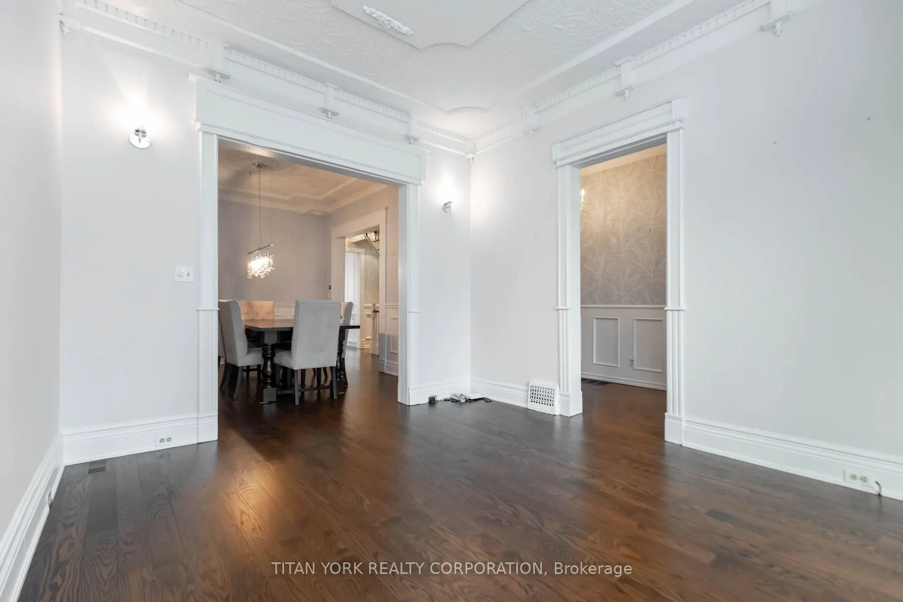 572 Indian Grove