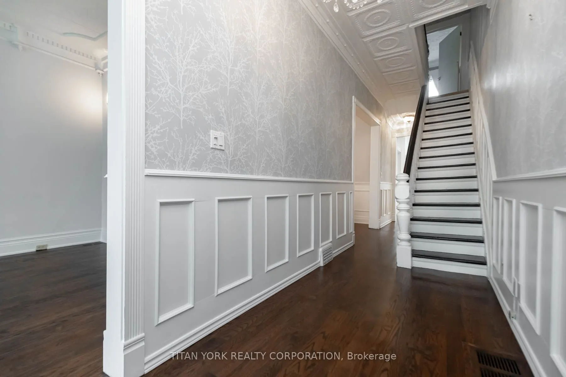 572 Indian Grove