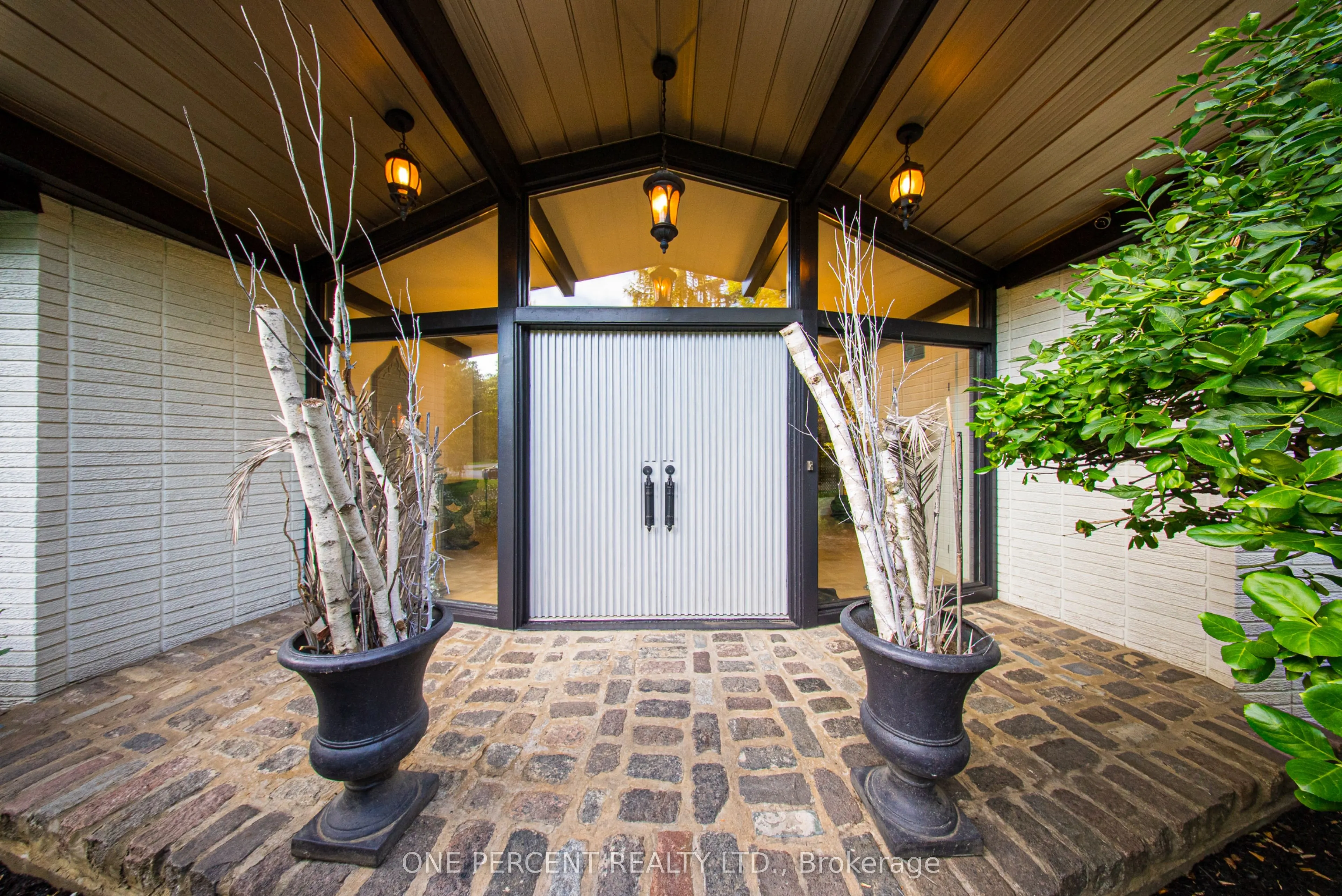 625 Sir Richards Road
