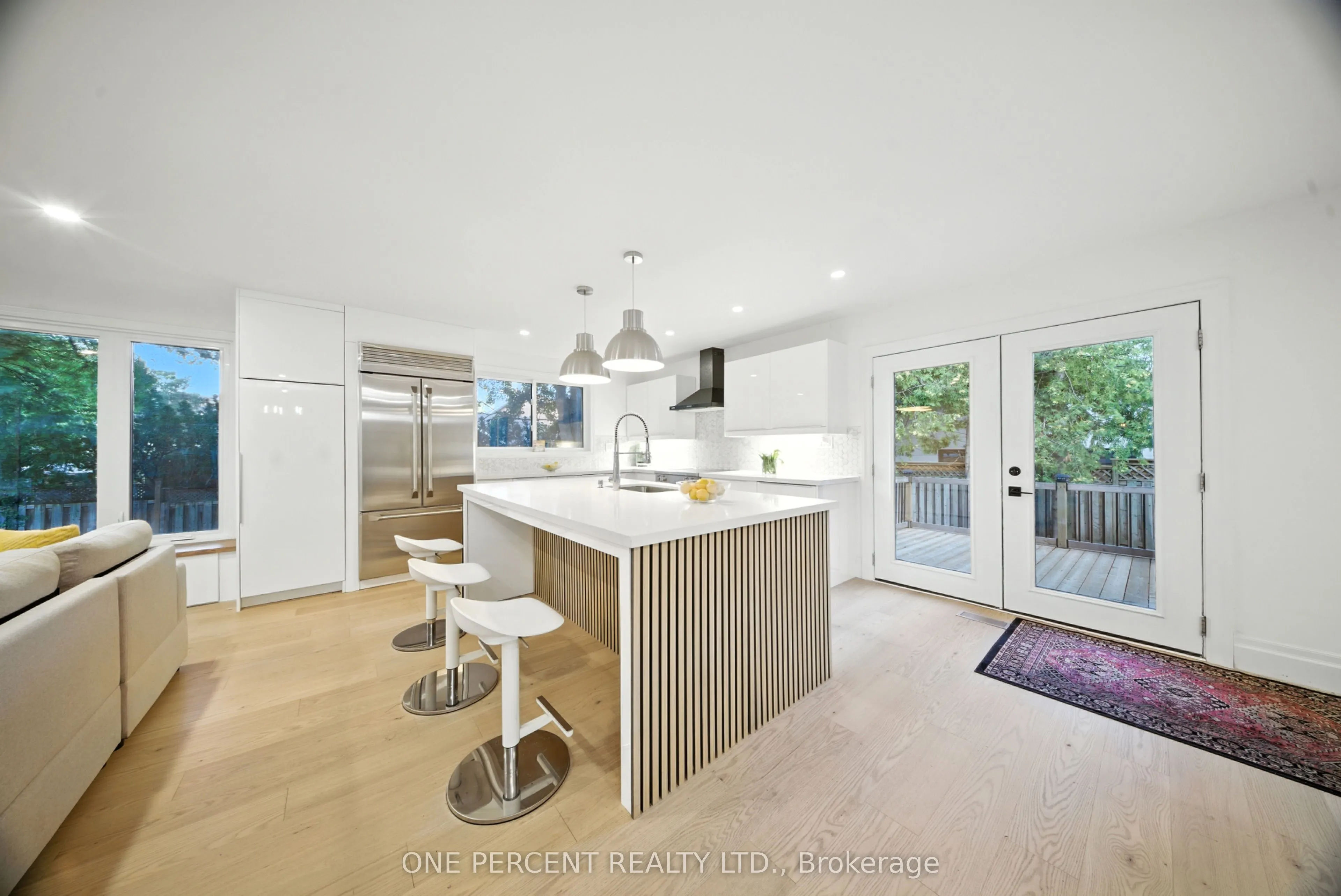 625 Sir Richards Road