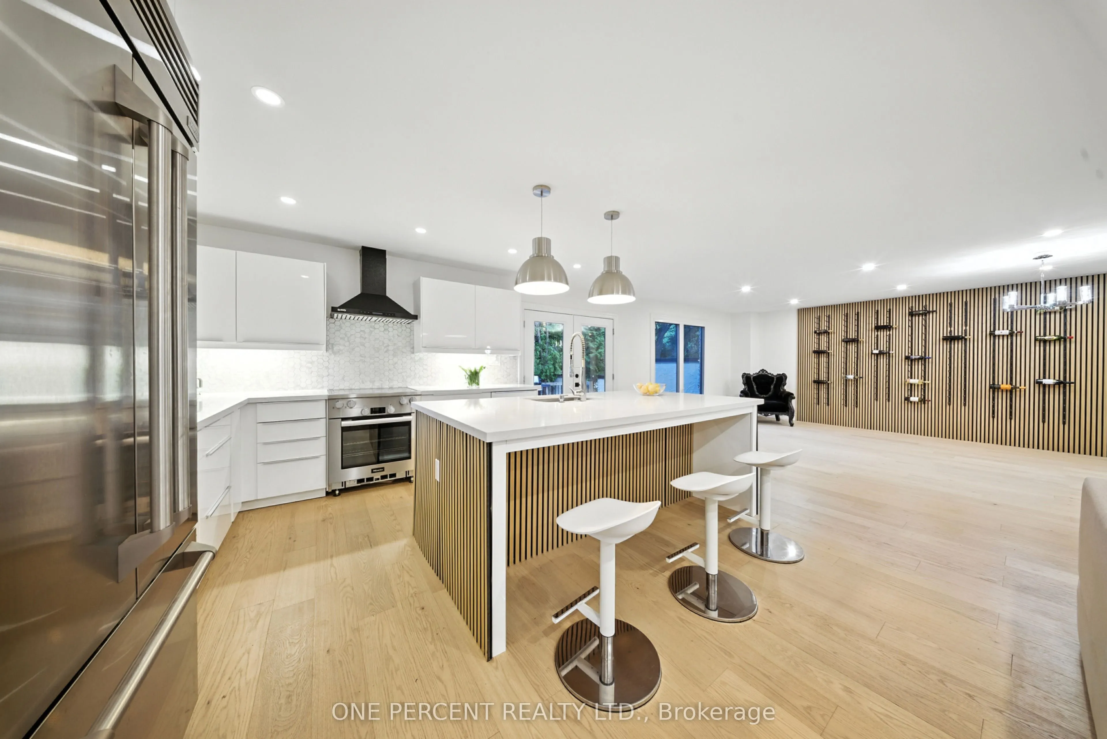 625 Sir Richards Road