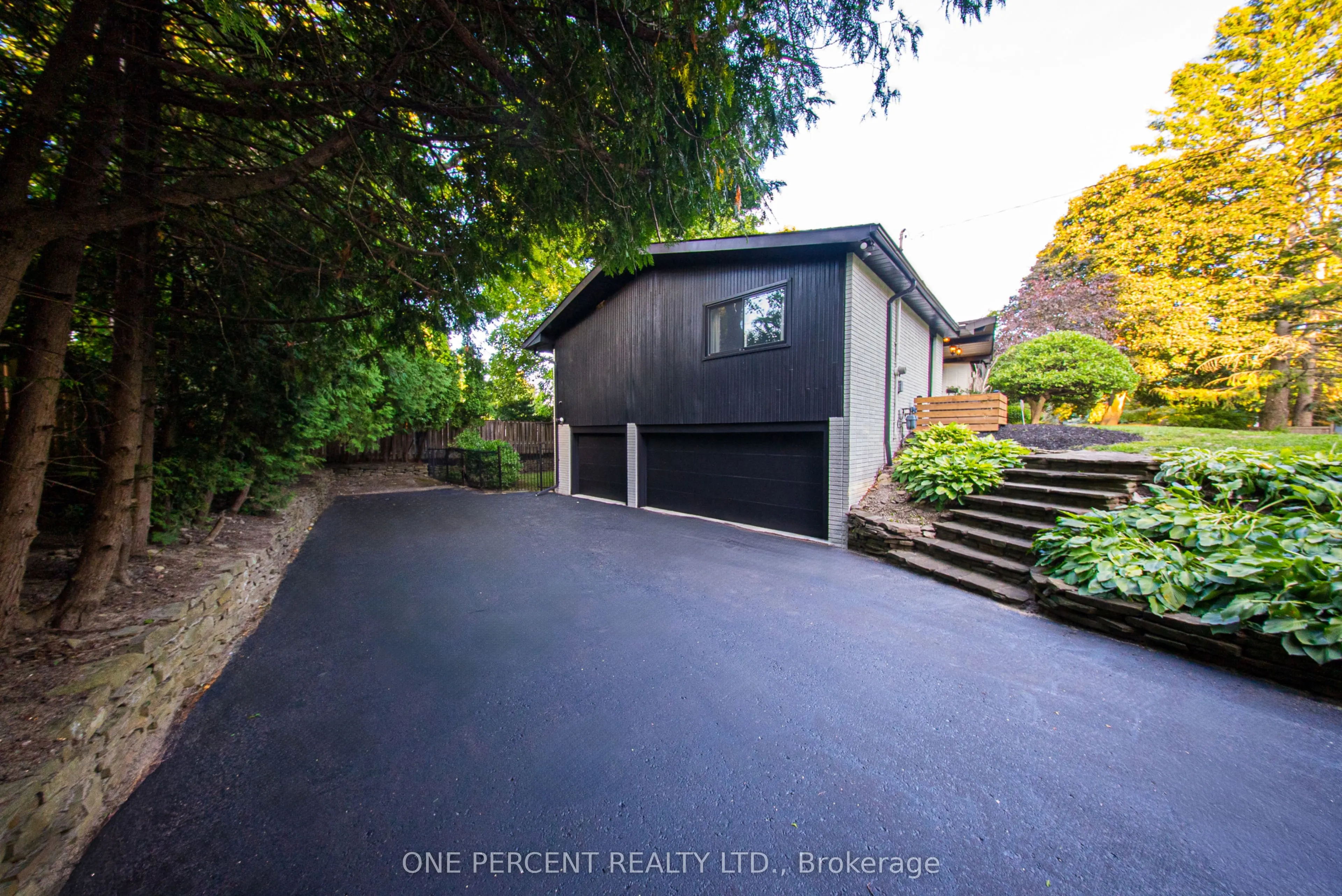 625 Sir Richards Road