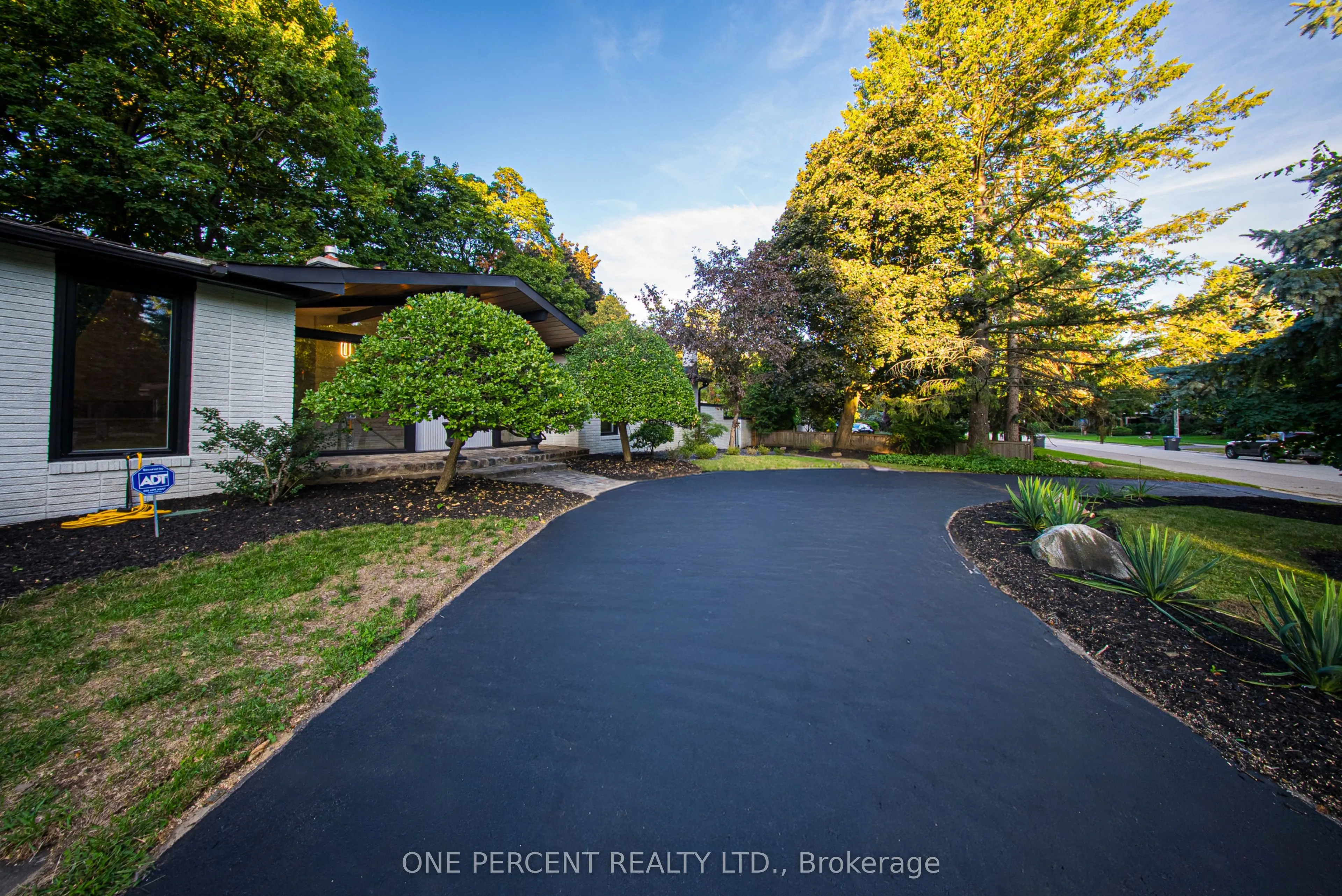 625 Sir Richards Road