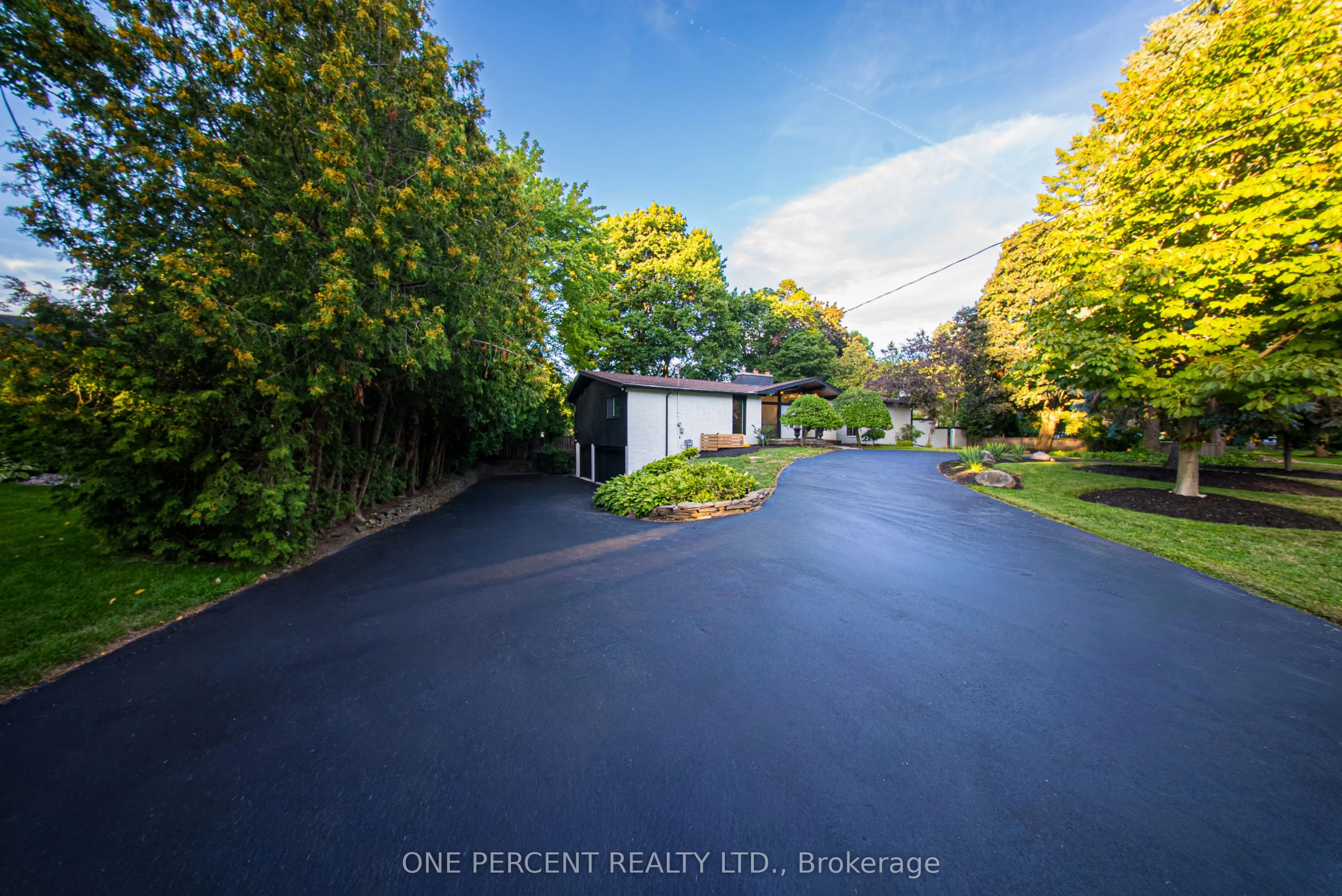 625 Sir Richards Road