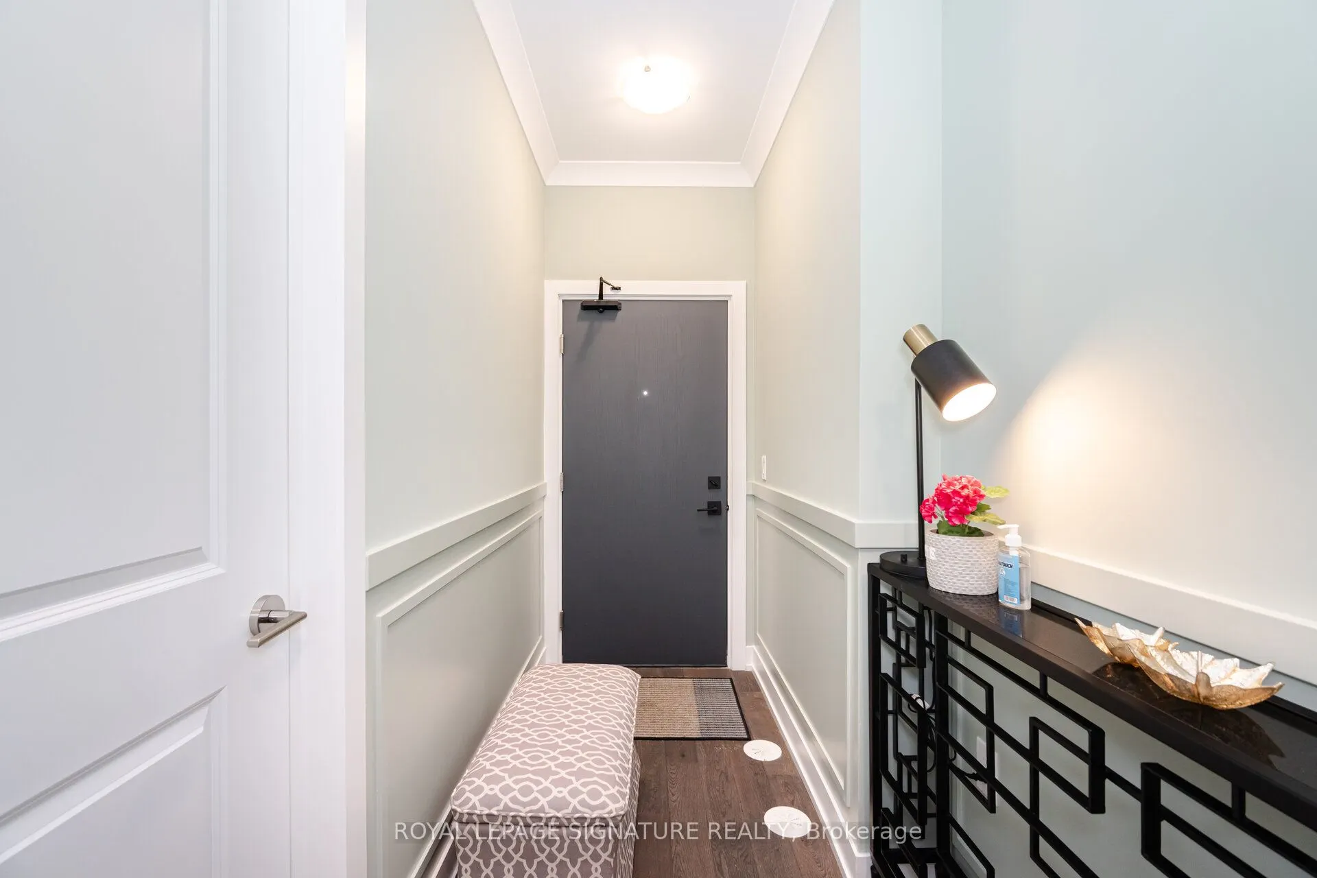 1085 Douglas McCurdy Common, #111