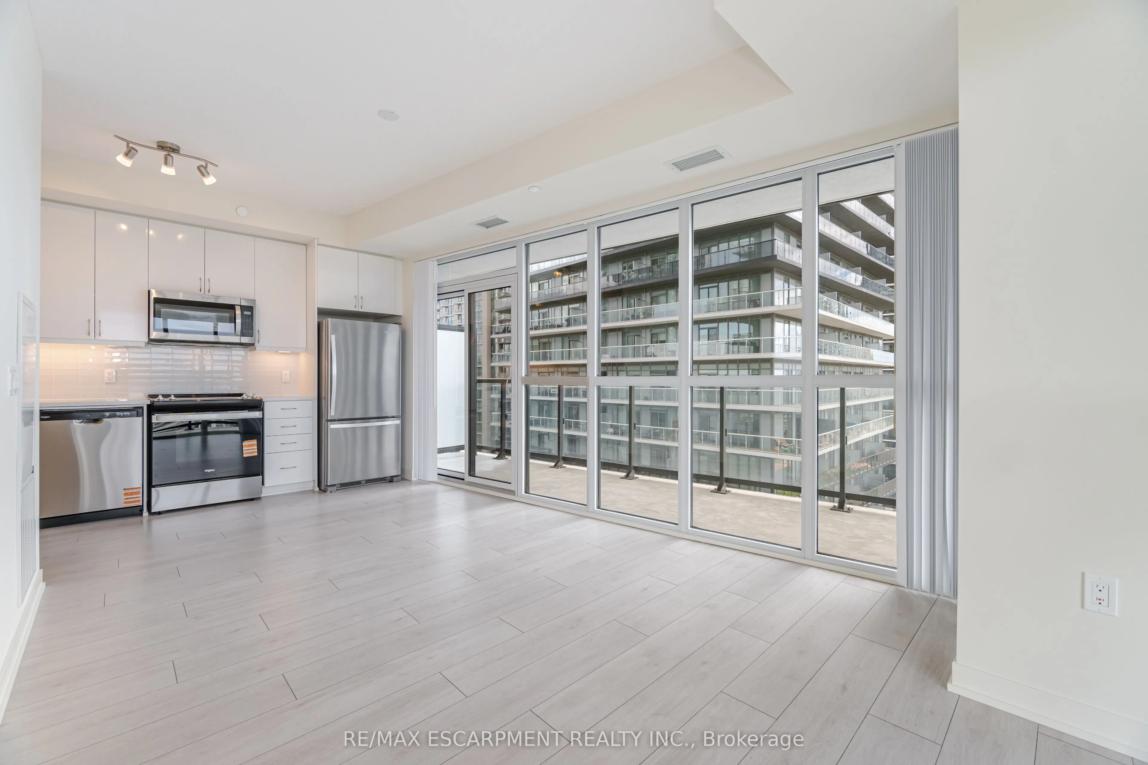 38 Annie Craig Drive, #1708