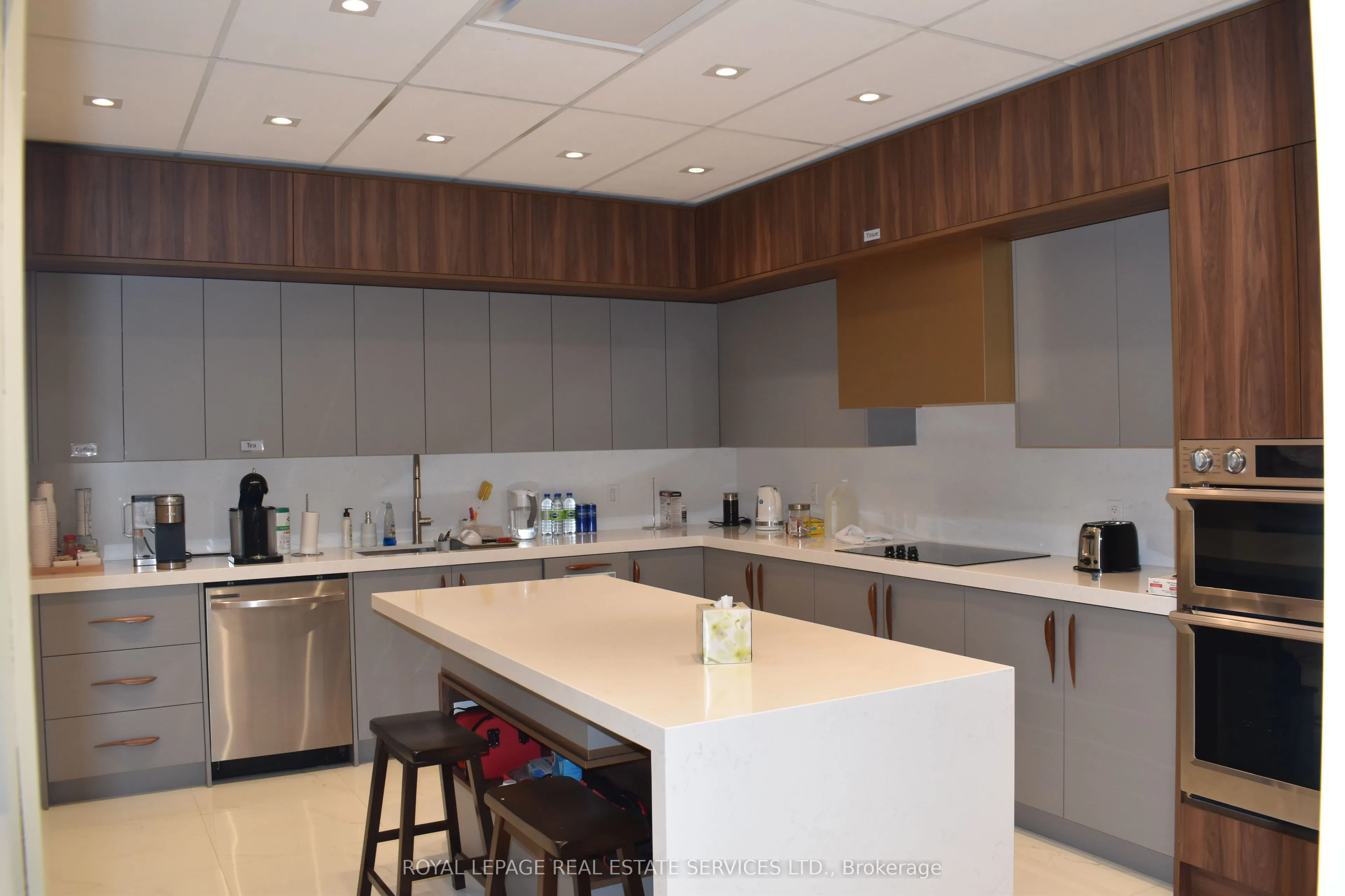 5155 Spectrum Way W, #33