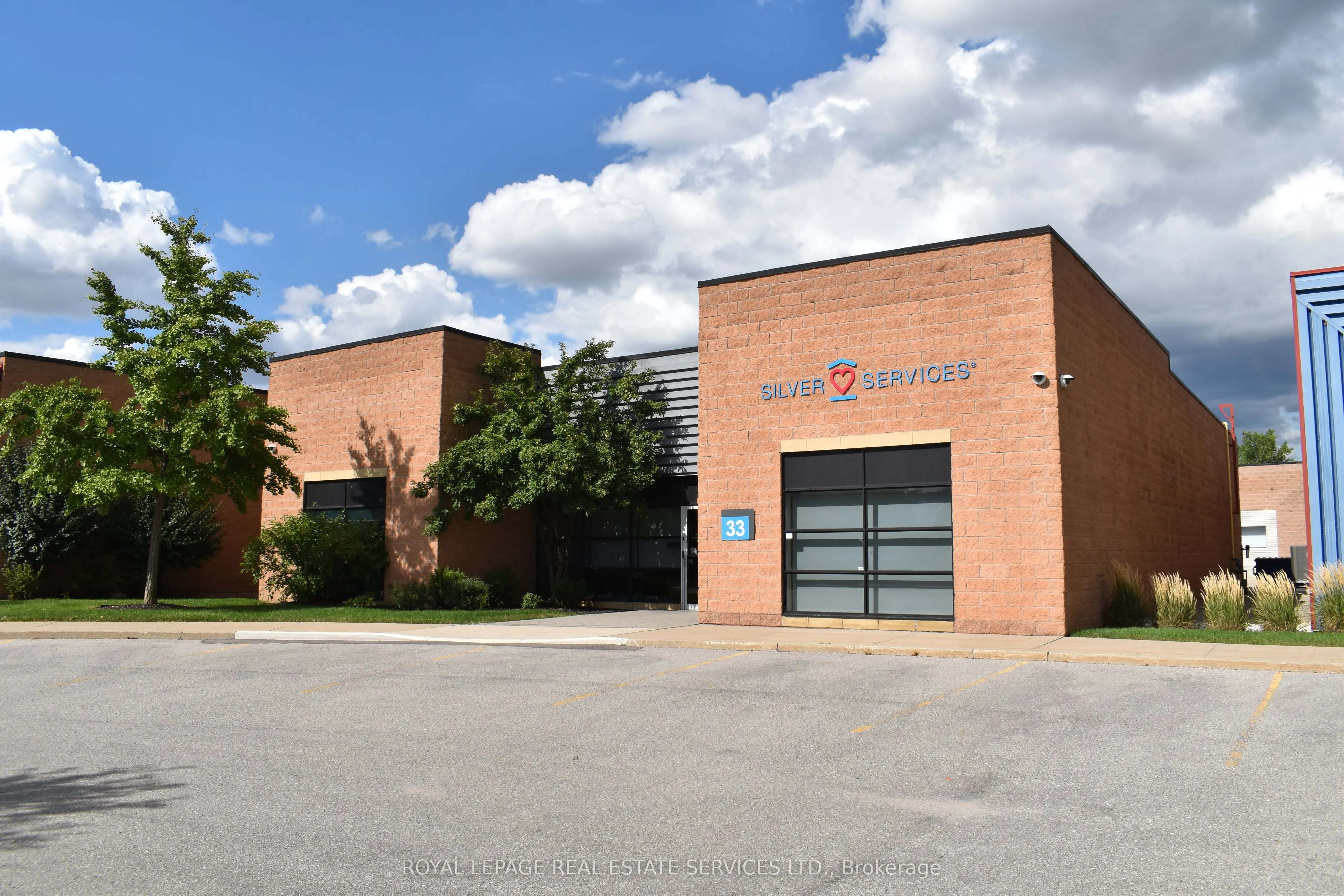 5155 Spectrum Way W, #33