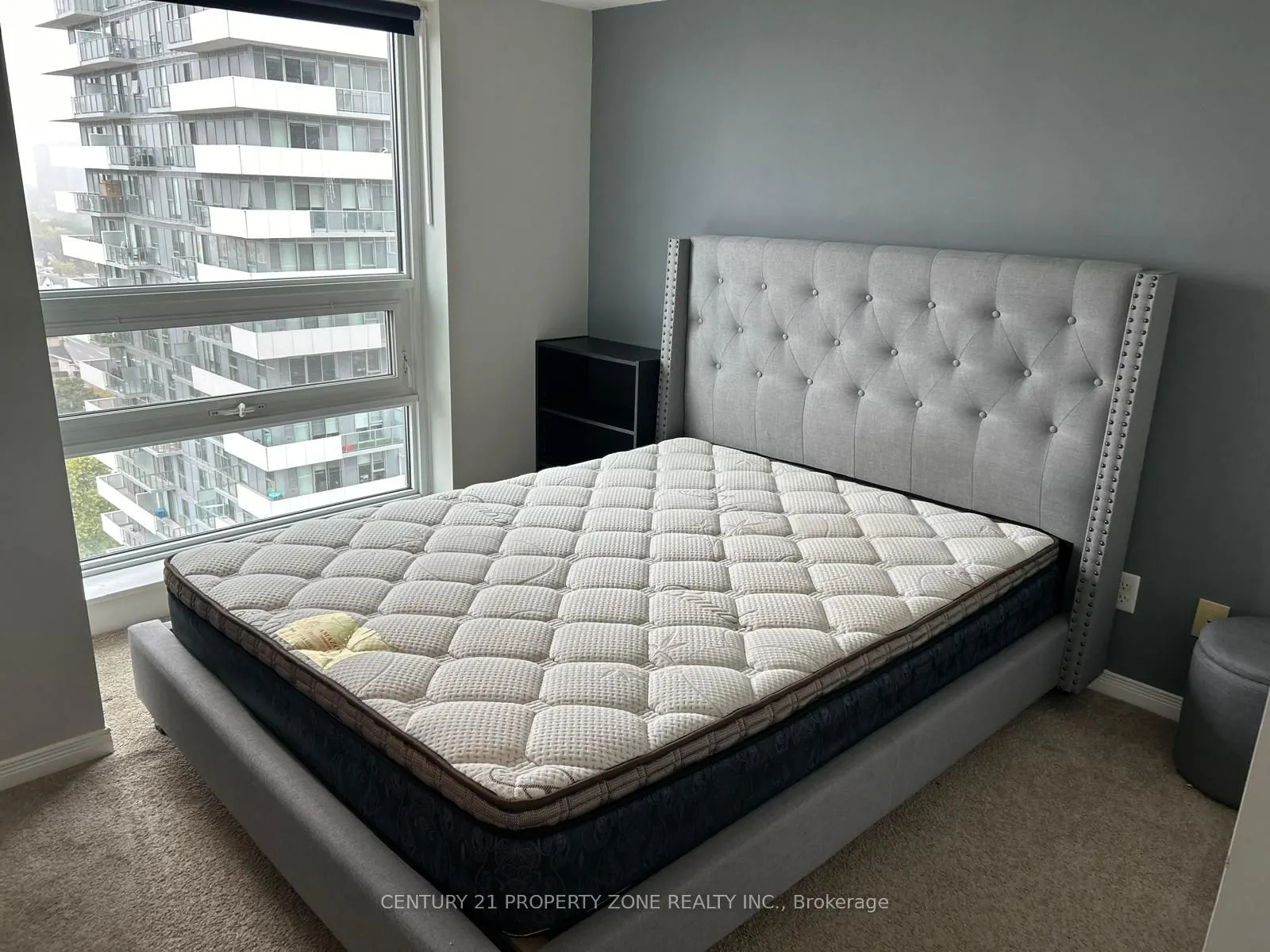 215 Queen Street E, #1804